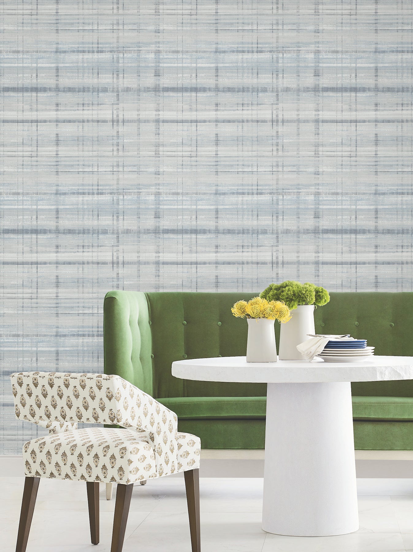 Vanishing Point wallpaper in blue color - pattern number LL3245 - by Antonina Vella in the Layered Luxe collection