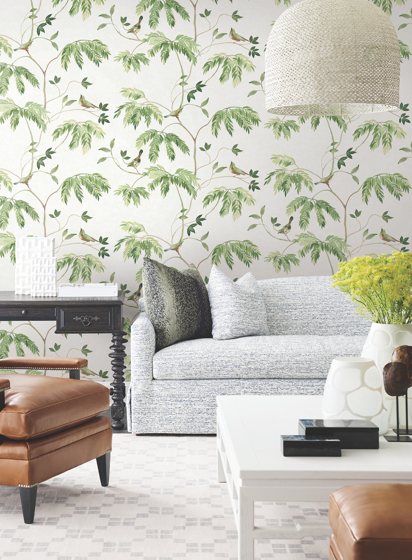 Cillian wallpaper in green color - pattern number LL3250 - by Antonina Vella in the Layered Luxe collection