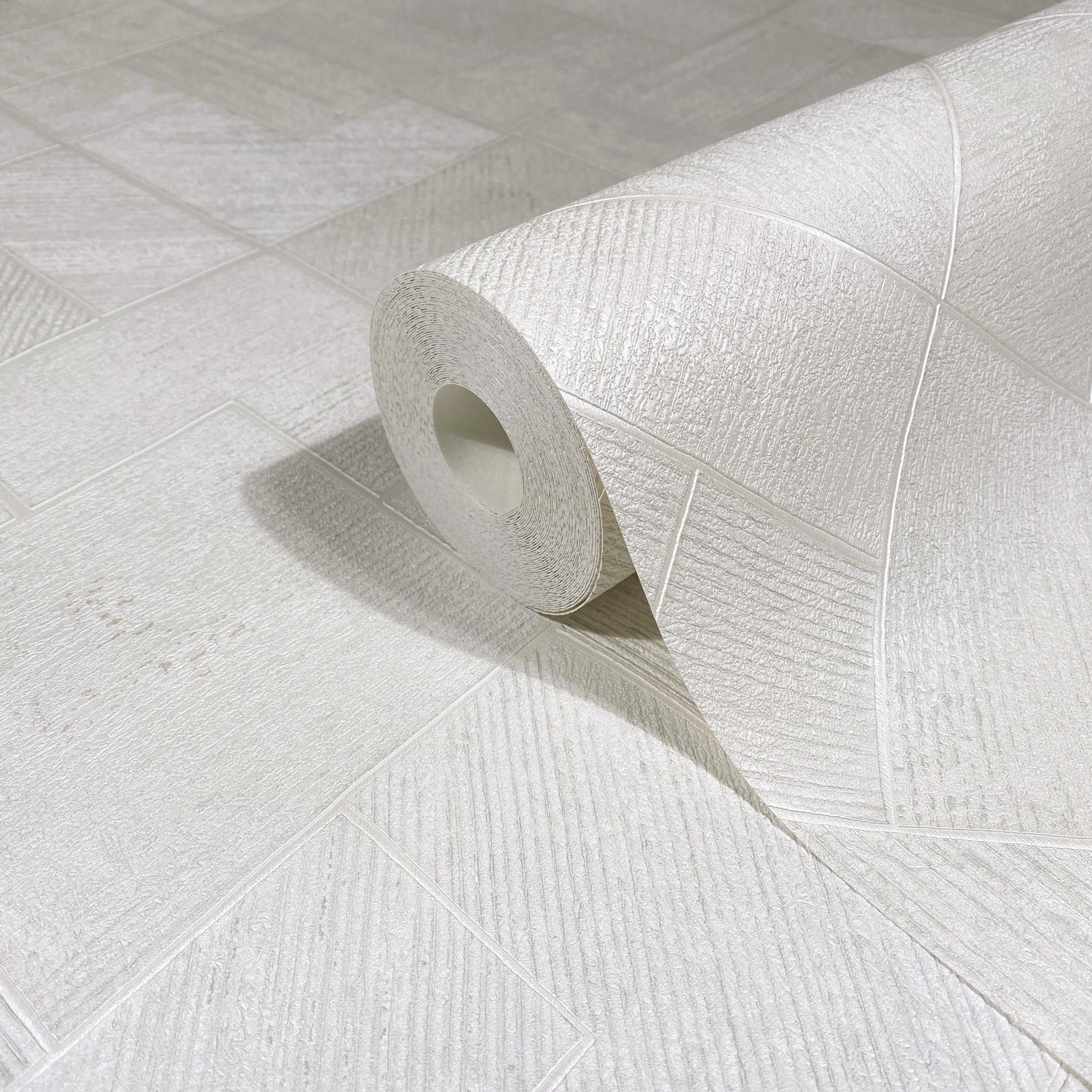 Marquetry wallpaper in white color - pattern number MA35508 - by Antonina Vella in the Opulent Accents collection