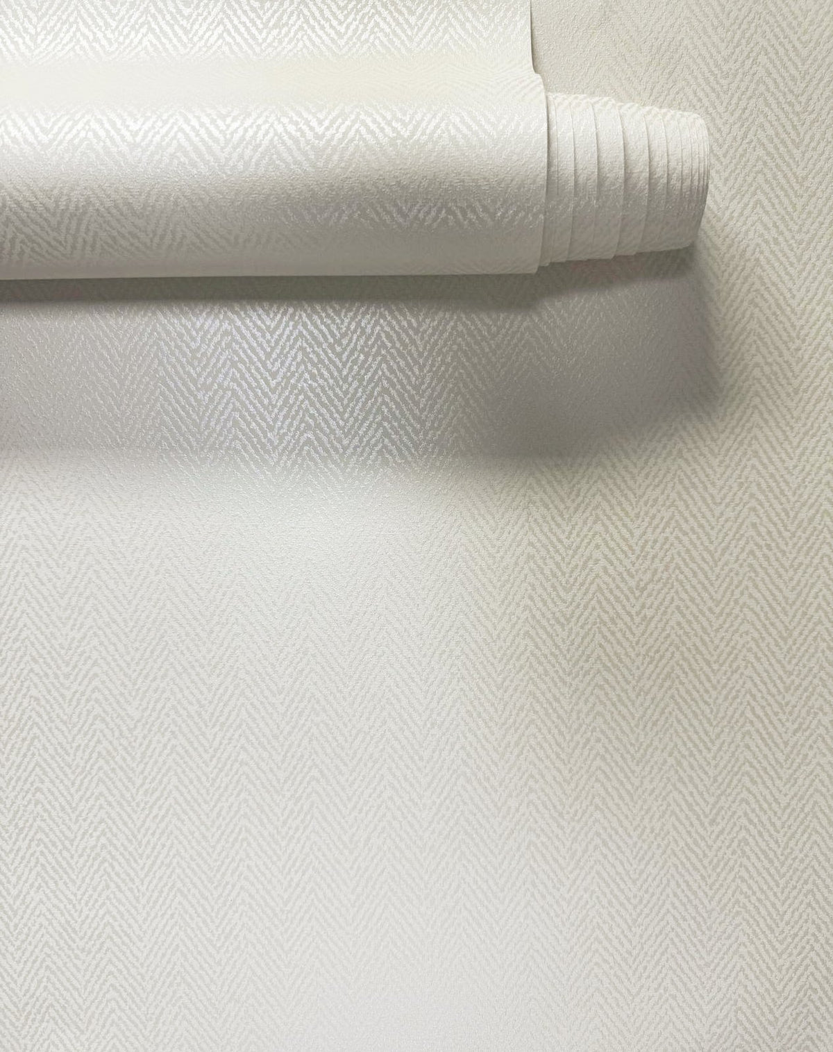 Chevron Wallpaper in Cream color - pattern number MX88051 - by Galerie in the Metallic FX 2 collection