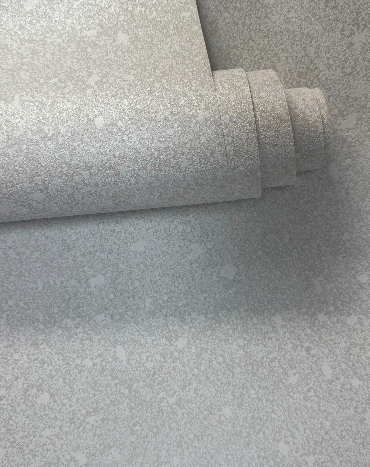 Mottled Texture Wallpaper in Silver Grey color - pattern number MX88111 - by Galerie in the Metallic FX 2 collection