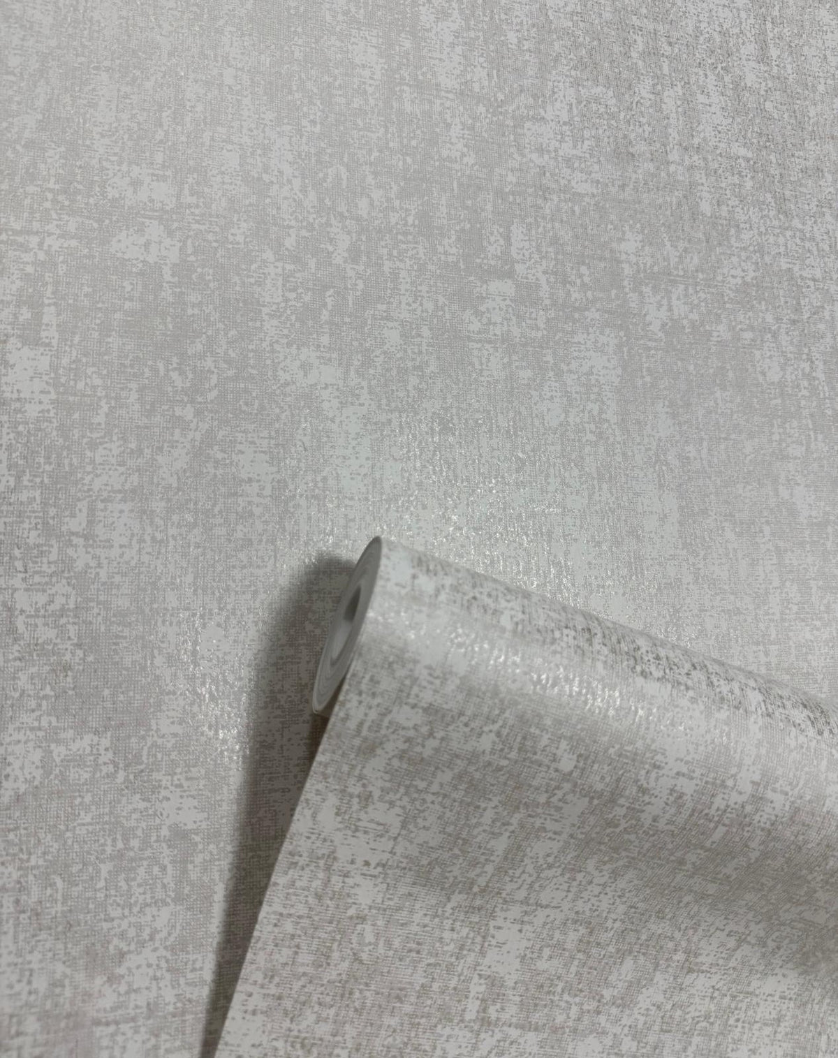 Mottled Specks Wallpaper in Silver Grey color - pattern number NT98039 - by Galerie in the New Touch collection