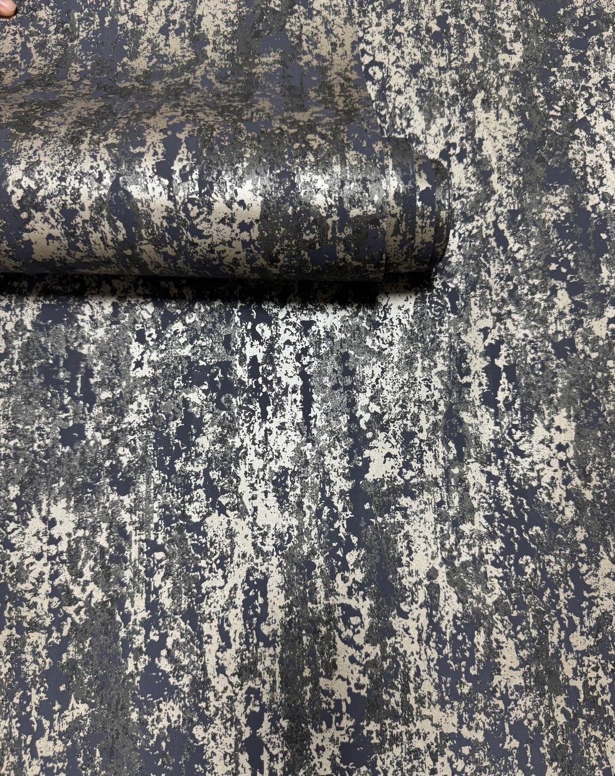 Patina Wallpaper in Blue color - pattern number NT98047 - by Galerie in the New Touch collection