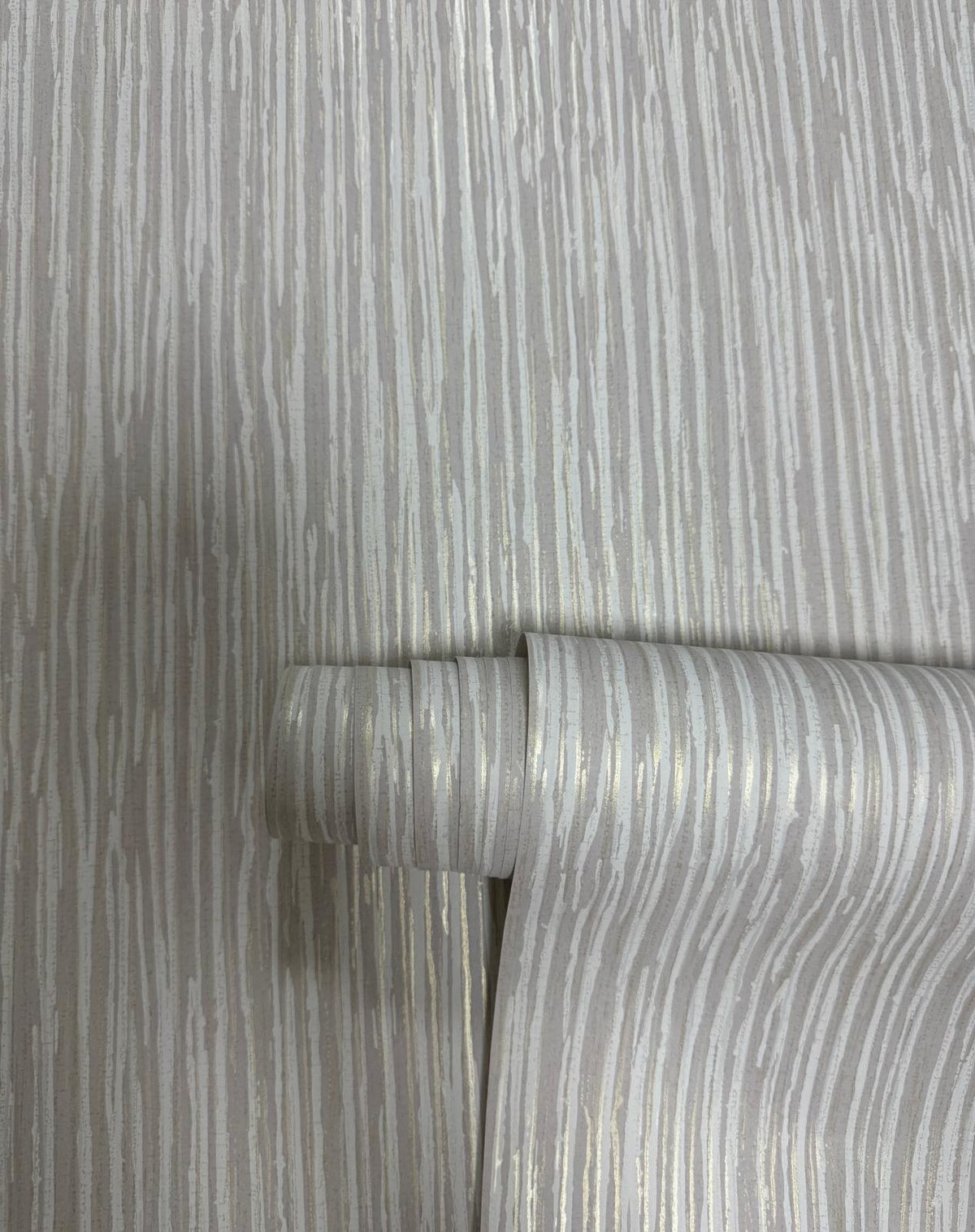 Strand Wallpaper in Beige color - pattern number NT98052 - by Galerie in the New Touch collection