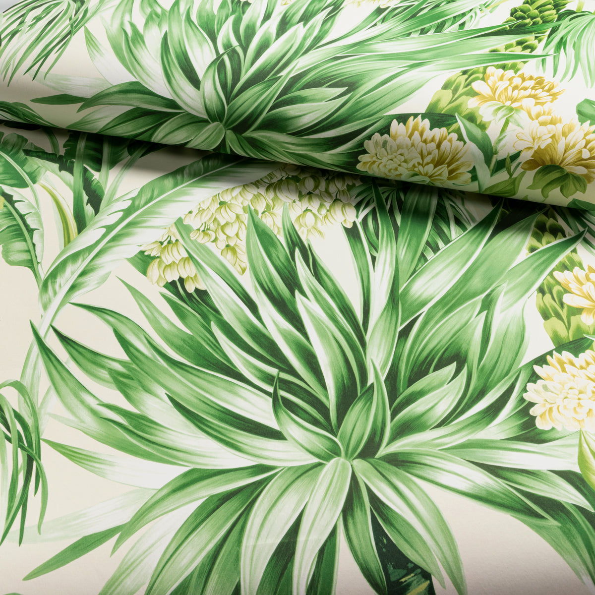 Caluya Wallpaper in Palm color - pattern number P2020104.3034.0 - by Lee Jofa in the Mindoro collection