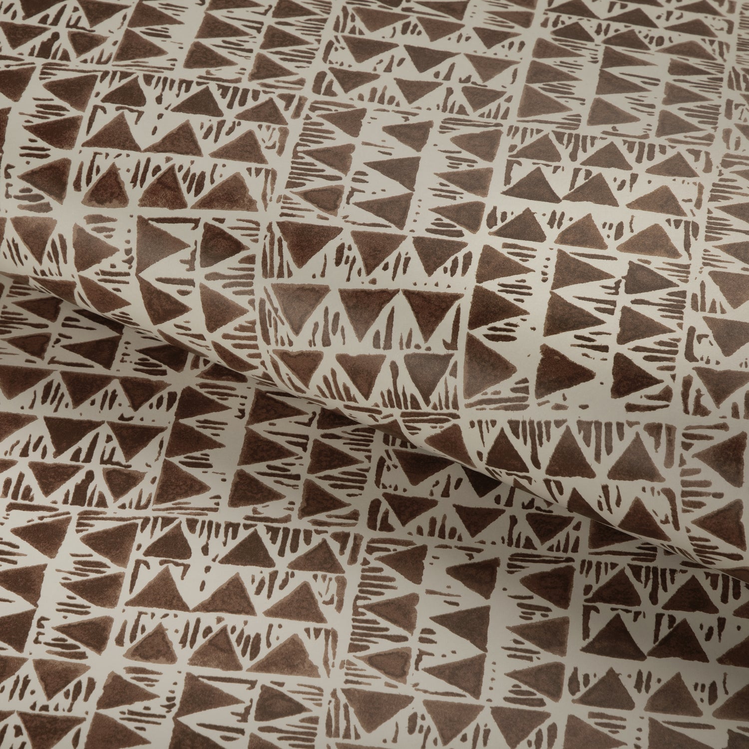 Yampa Paper Wallpaper in java color - pattern number P2020114.6.0 - by Lee Jofa in the Clare collection