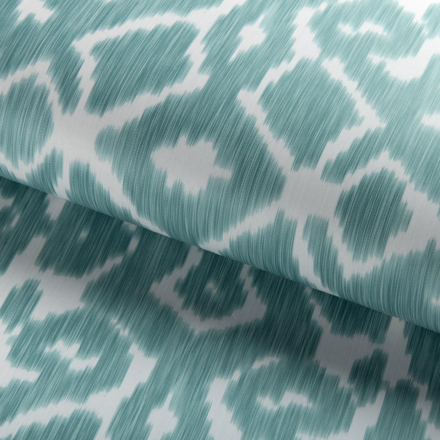 Toponas Paper Wallpaper in sky color - pattern number P2023100.15.0 - by Lee Jofa in the Clare collection