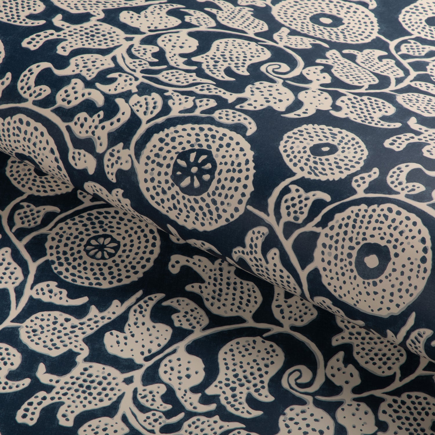 Eldora Wallpaper in indigo color - pattern number P2023103.50.0 - by Lee Jofa in the Clare collection
