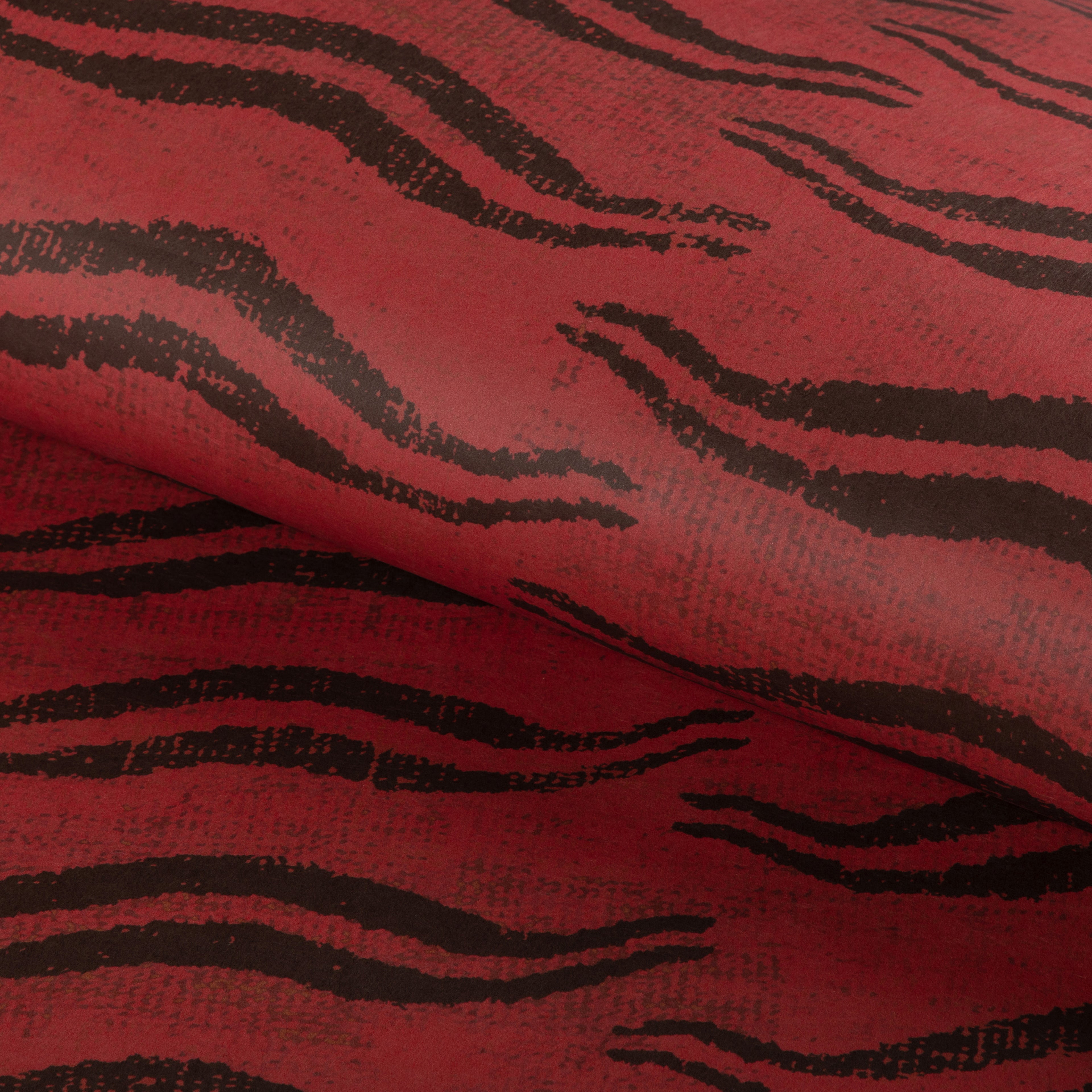 Beckett Wallpaper in Garnet color - pattern number P2023112.9.0 - by Lee Jofa in the Barwick collection