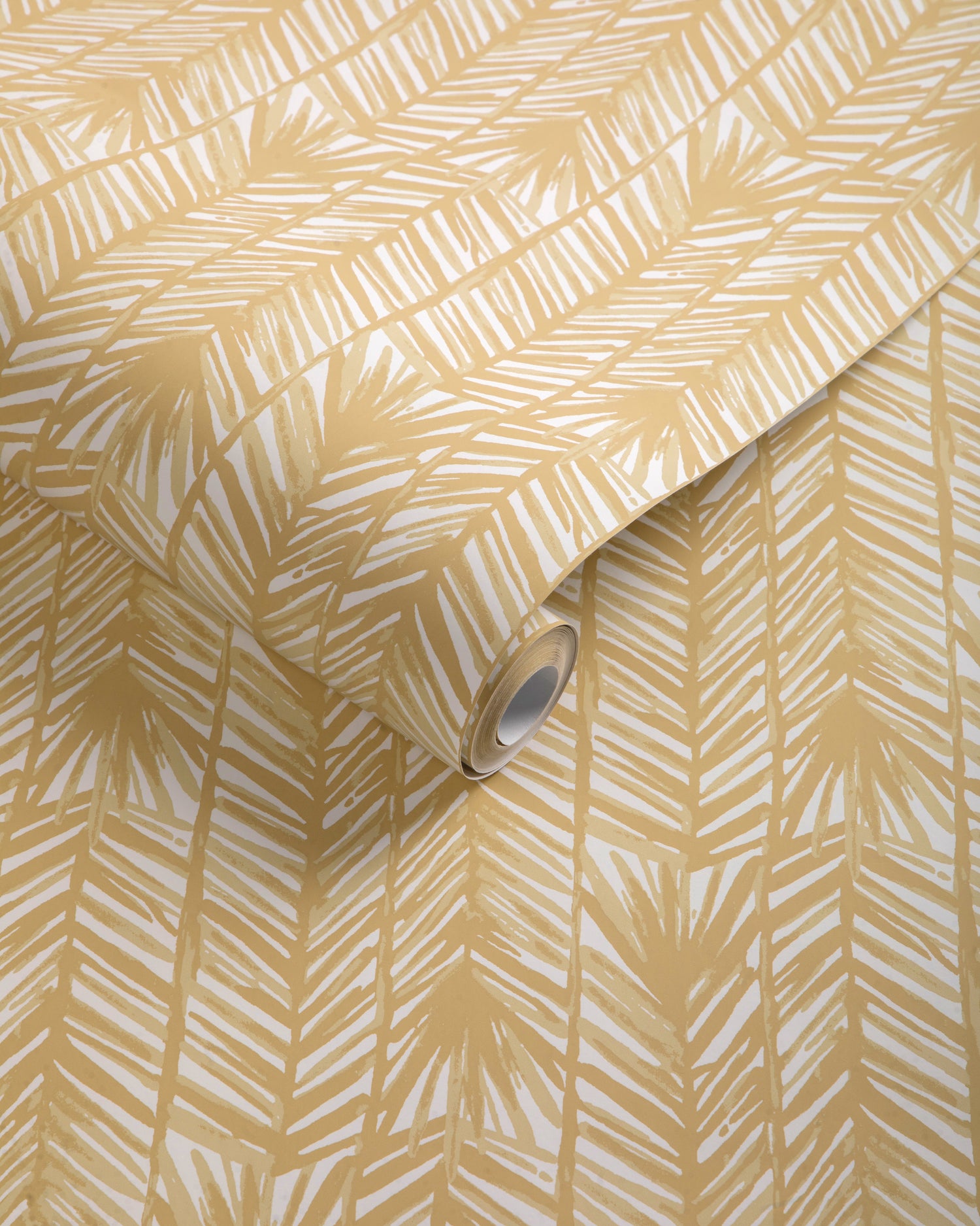 Costa Verde Wallpaper in sand color - pattern number P2025109.16.0 - by Lee Jofa in the Lilly Pulitzer III collection