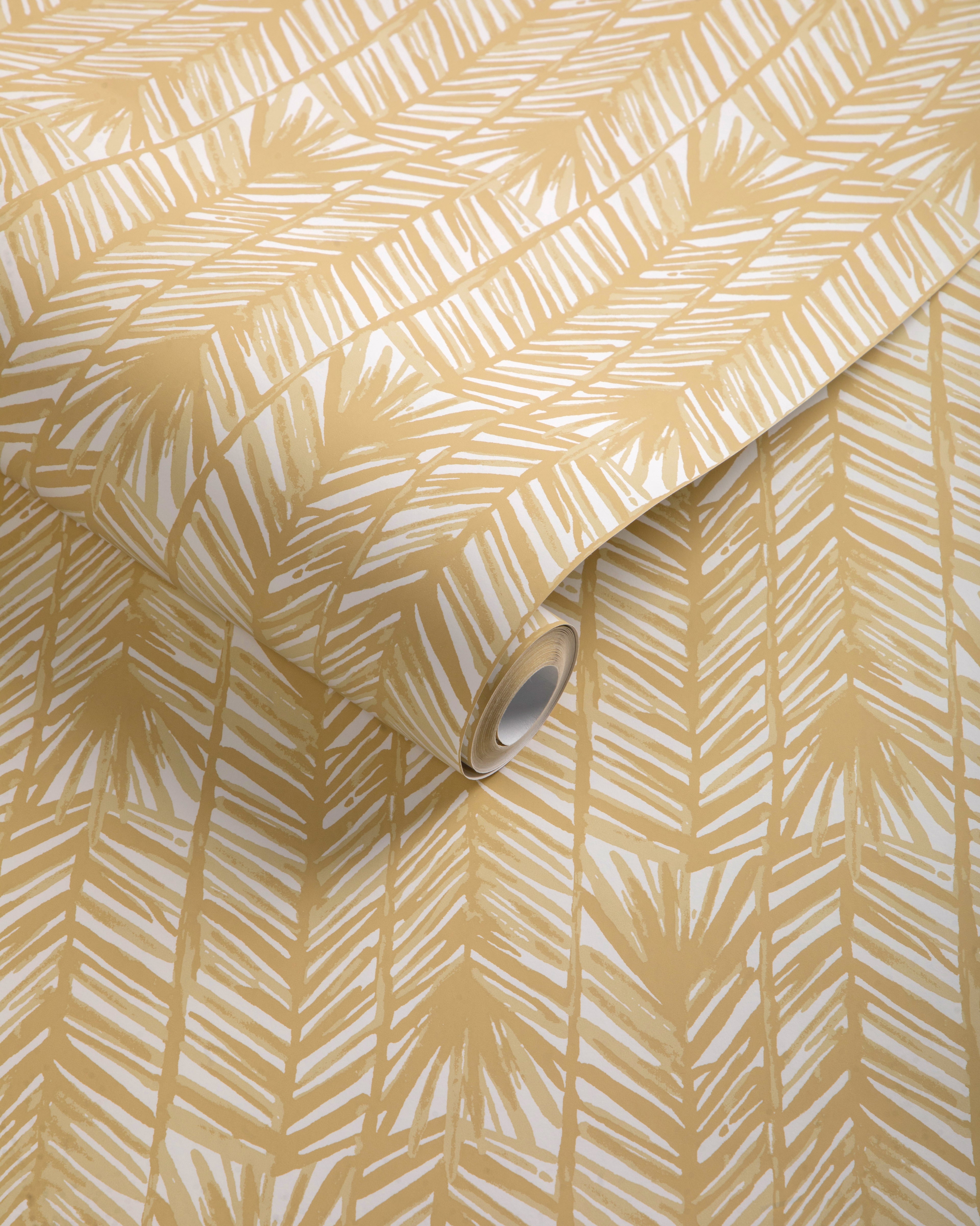 Costa Verde Wallpaper in sand color - pattern number P2025109.16.0 - by Lee Jofa in the Lilly Pulitzer III collection