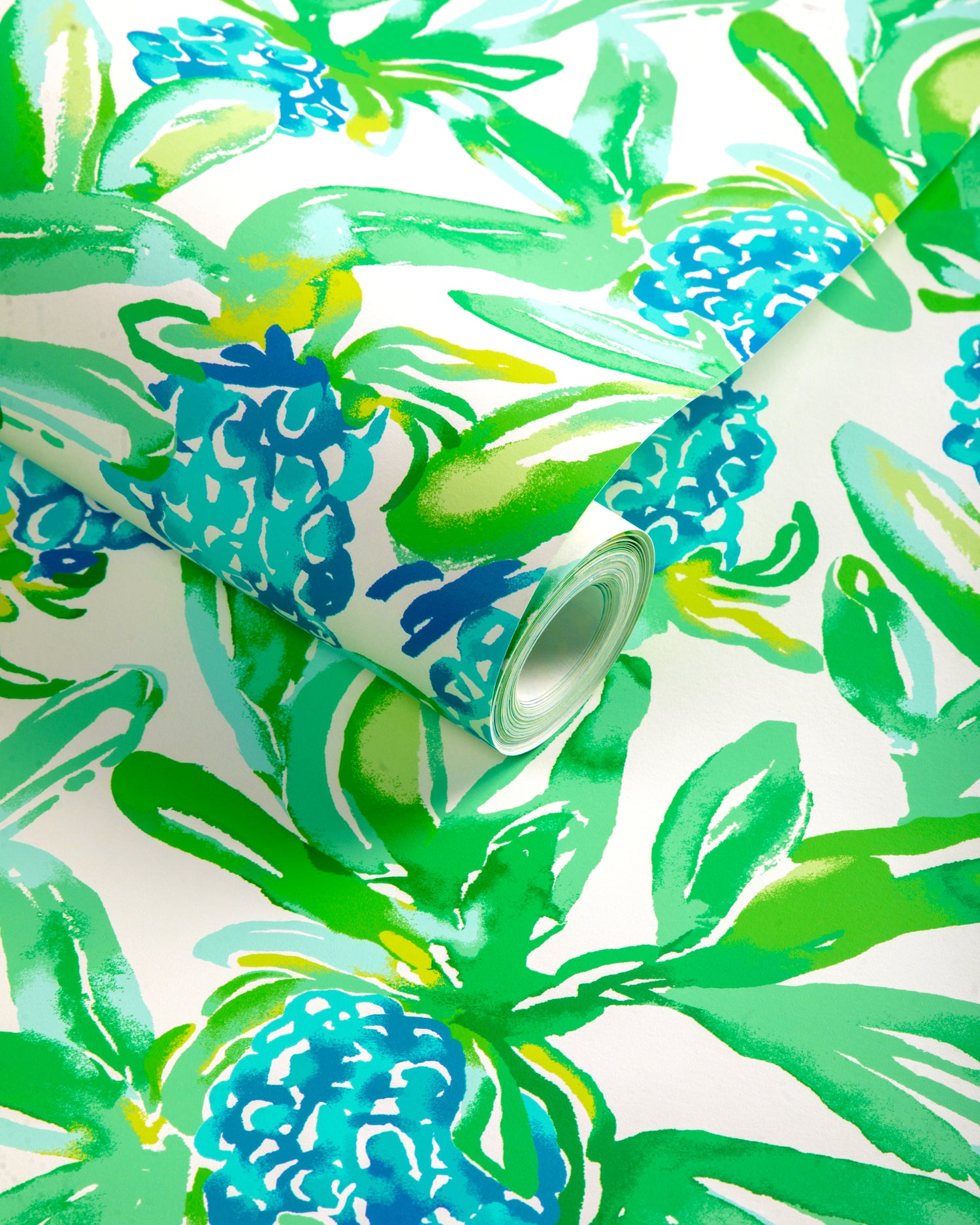 Island Exotic Wallpaper in blue color - pattern number P2025110.315.0 - by Lee Jofa in the Lilly Pulitzer III collection