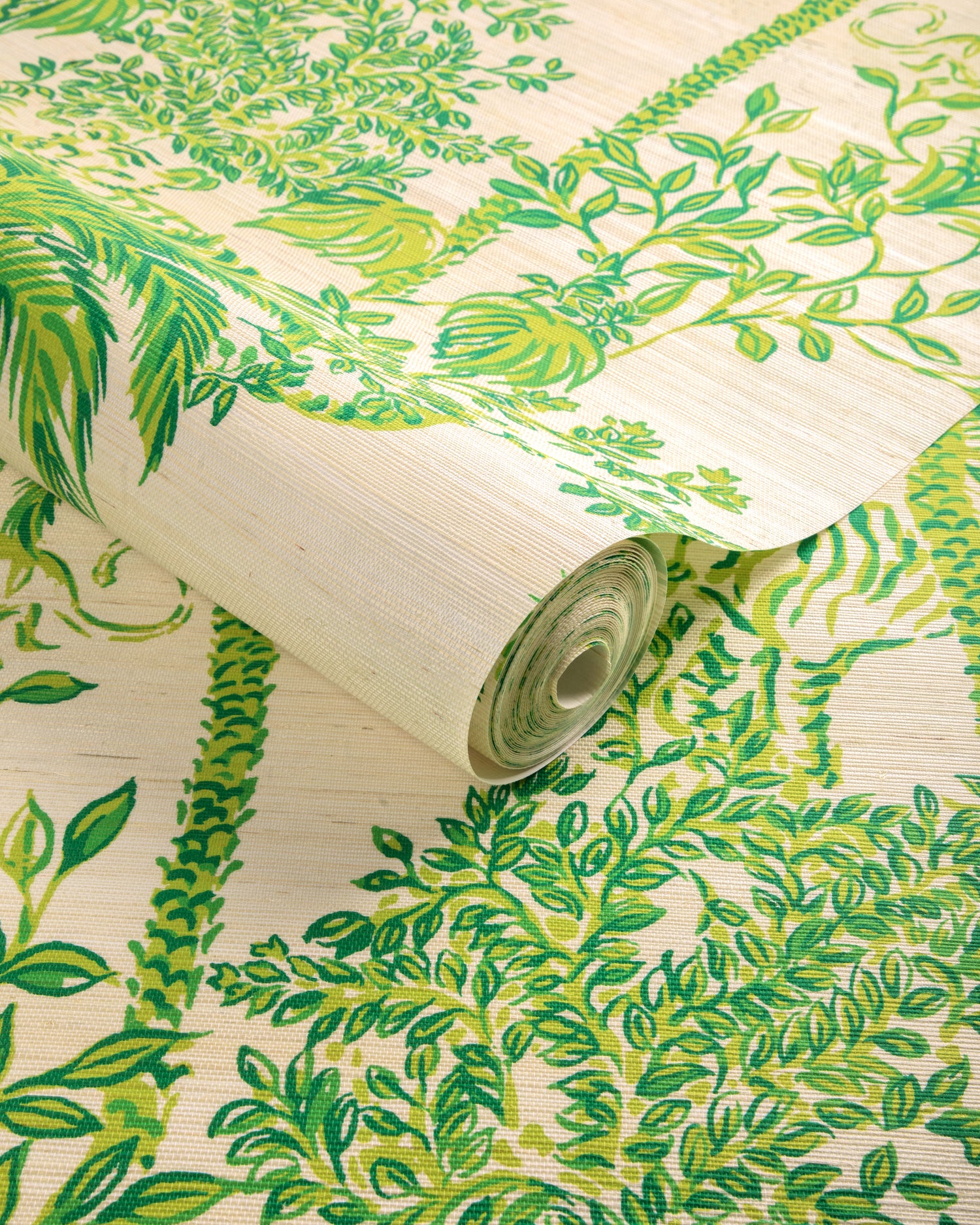 Tiger Queen Grasscloth Wallpaper in green color - pattern number P2025119.1630.0 - by Lee Jofa in the Lilly Pulitzer III collection