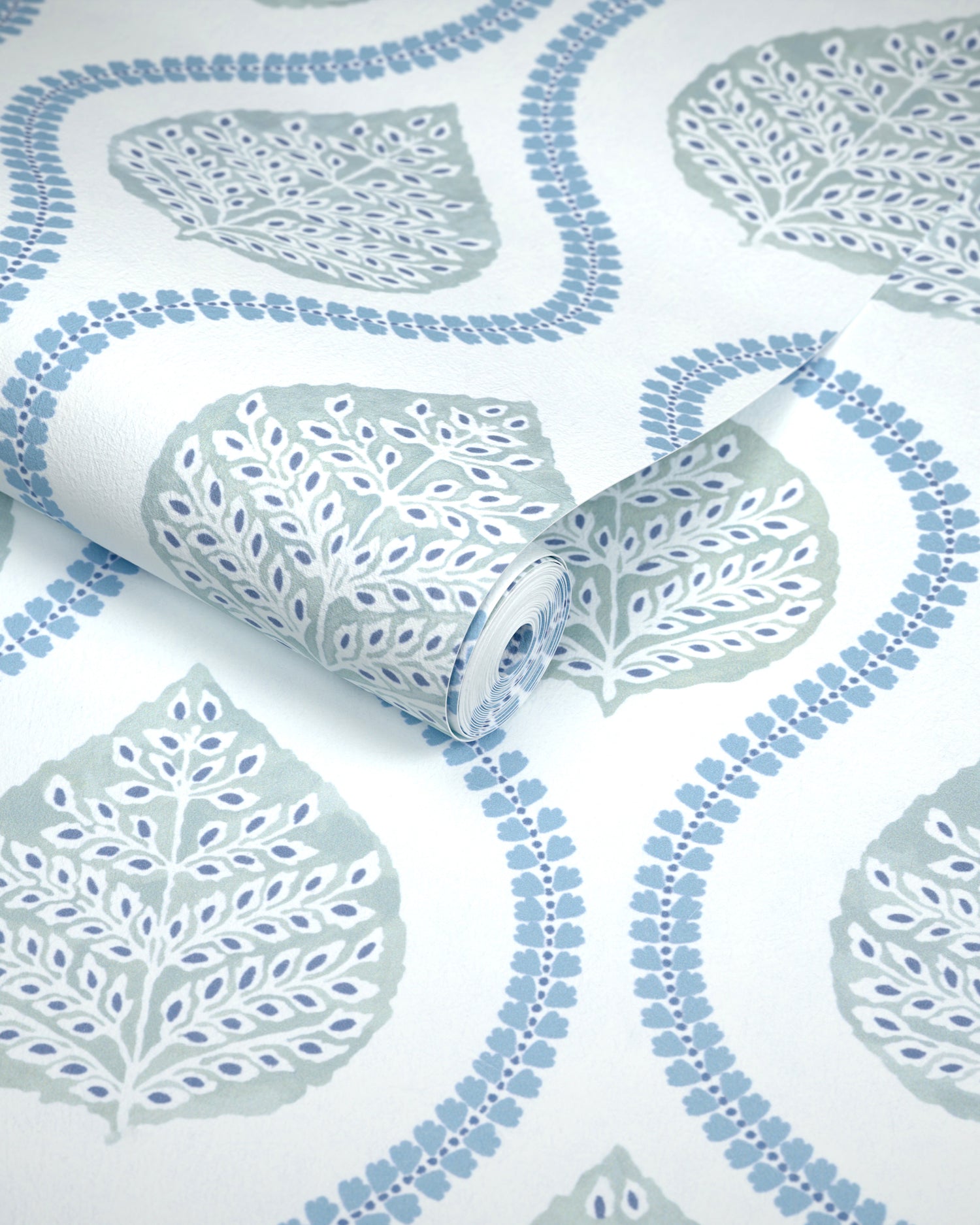 Elsie Paper Wallpaper in teal color - pattern number P2026102A.1313.0 - by Lee Jofa Modern in the Hinton Hill collection