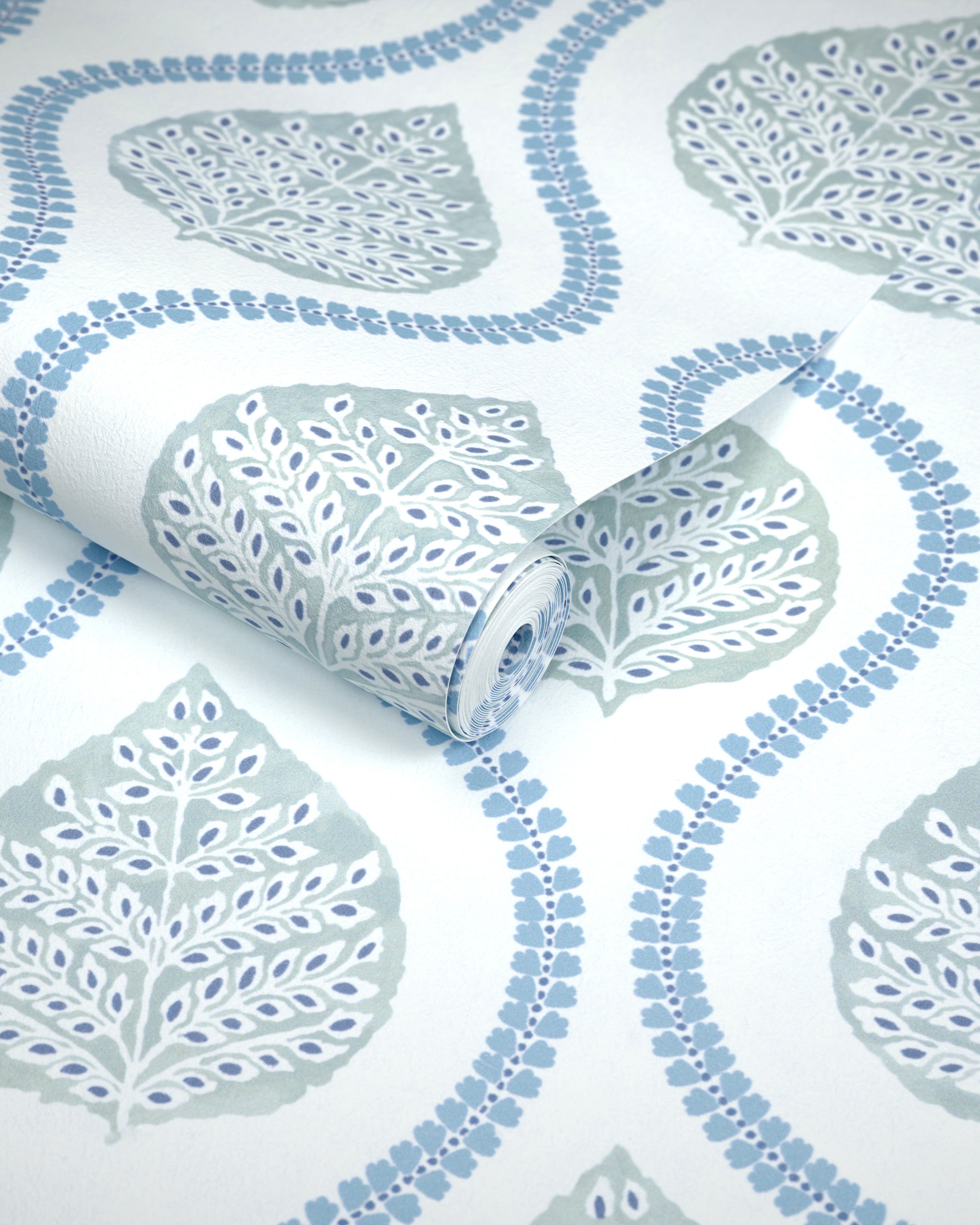 Elsie Paper Wallpaper in teal color - pattern number P2026102A.1313.0 - by Lee Jofa Modern in the Hinton Hill collection