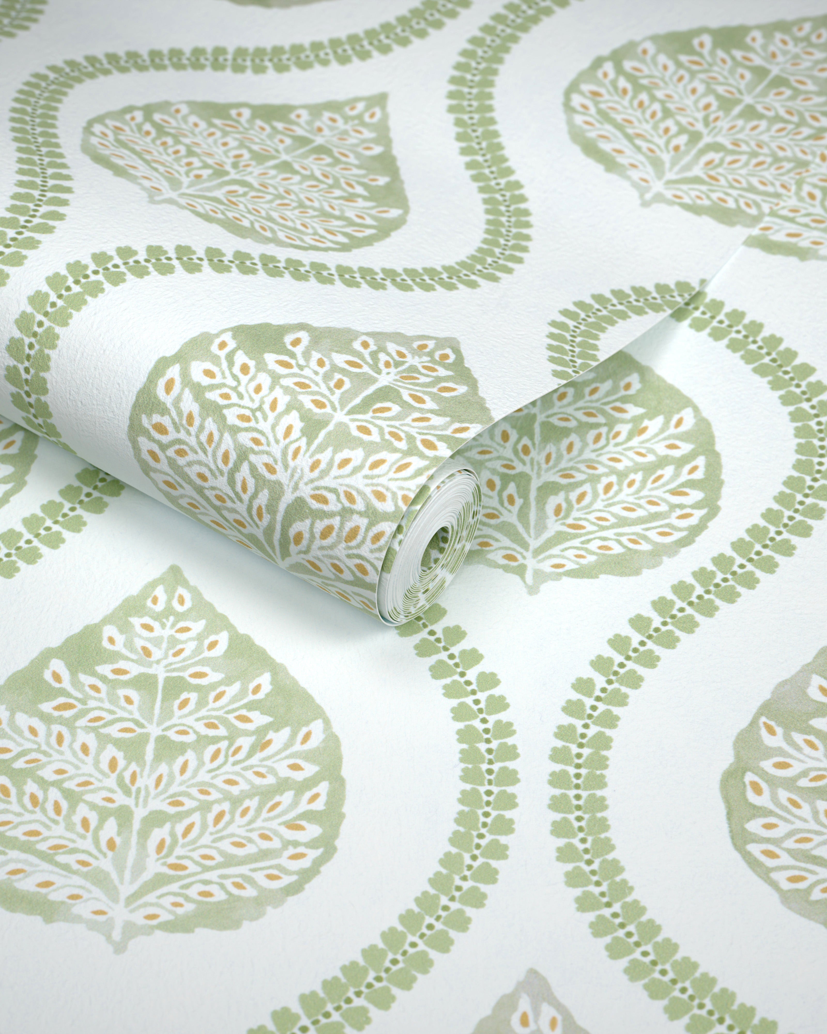 Elsie Paper Wallpaper in leaf color - pattern number P2026102A.316.0 - by Lee Jofa Modern in the Hinton Hill collection