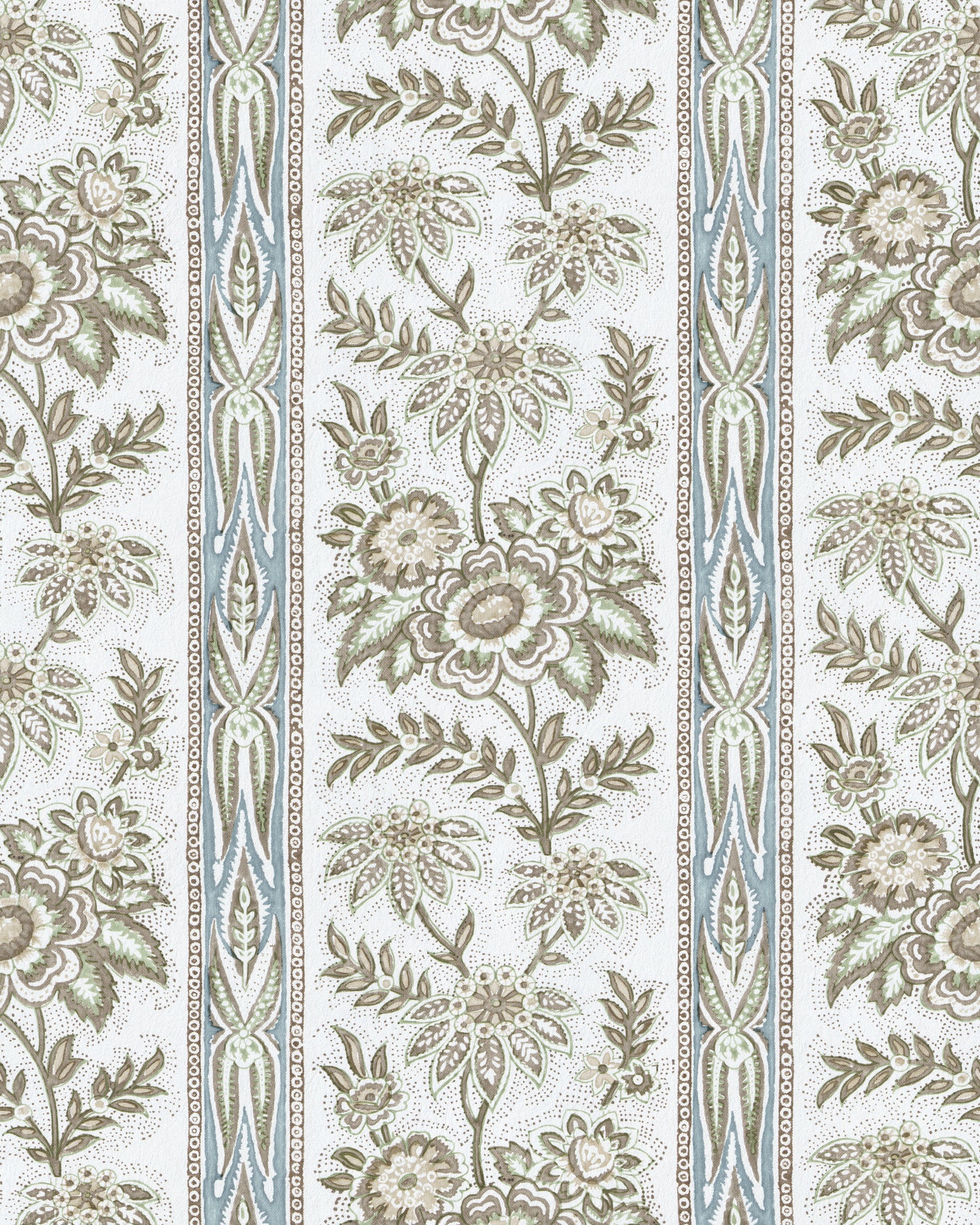 Margaux Wallpaper in moss color - pattern number P2026104.315.0 - by Lee Jofa in the Gracie Gardens collection
