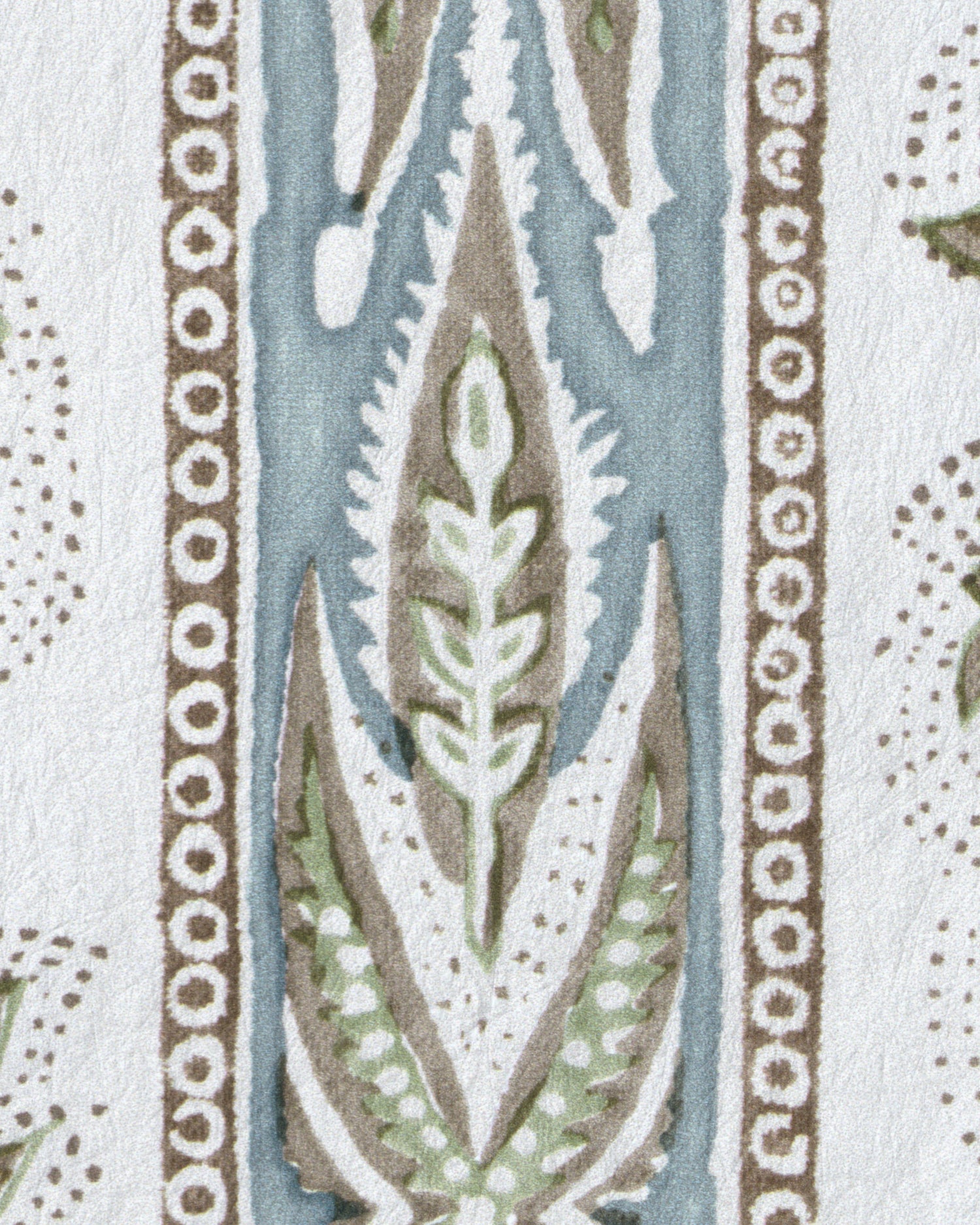 Margaux Wallpaper in moss color - pattern number P2026104.315.0 - by Lee Jofa in the Gracie Gardens collection
