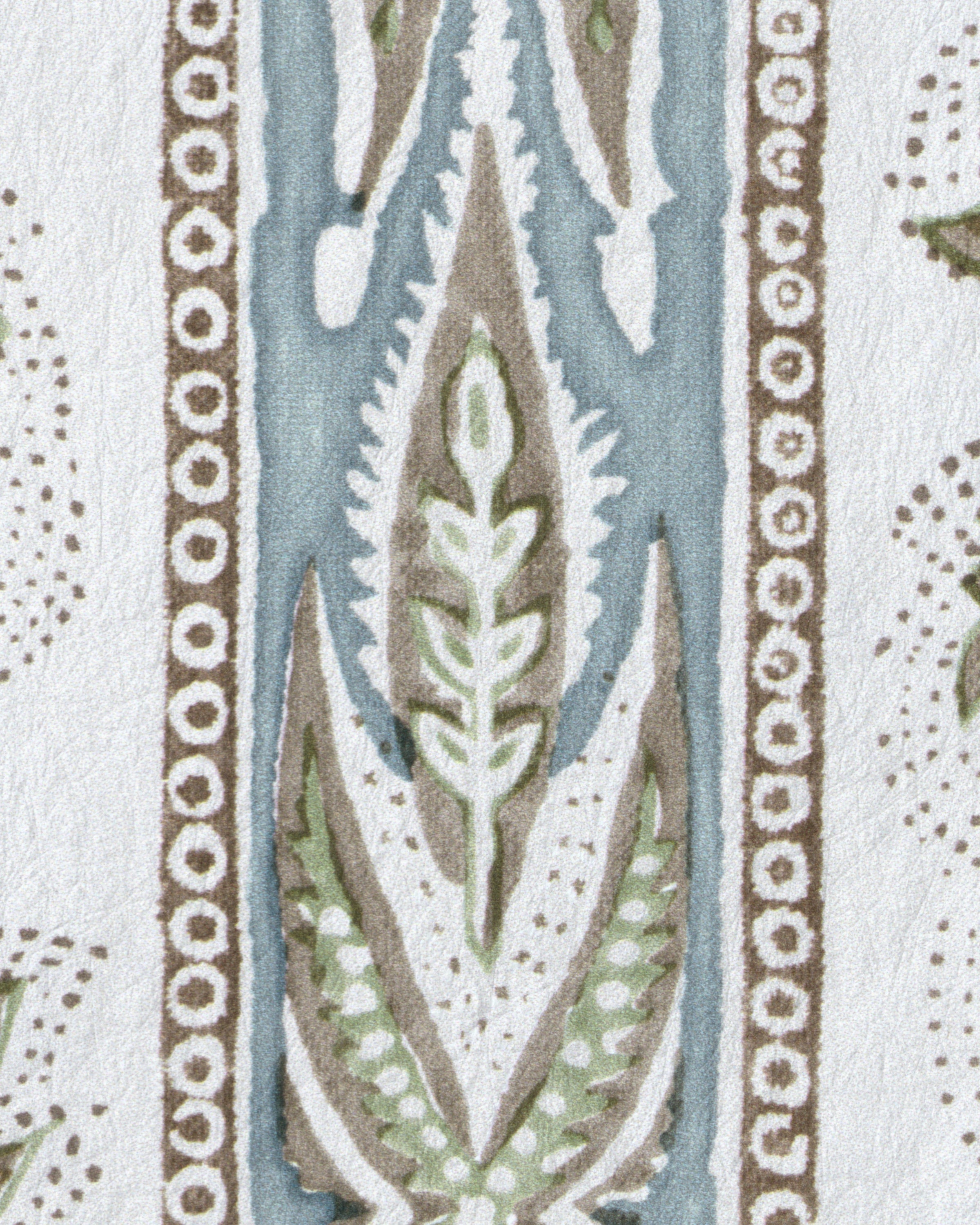 Margaux Wallpaper in moss color - pattern number P2026104.315.0 - by Lee Jofa in the Gracie Gardens collection