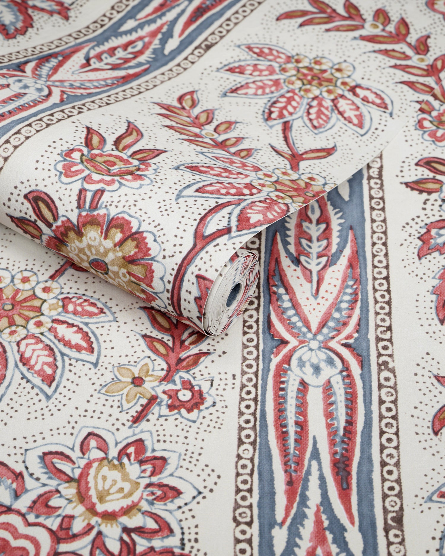 Margaux Wallpaper in brick color - pattern number P2026104.924.0 - by Lee Jofa in the Gracie Gardens collection