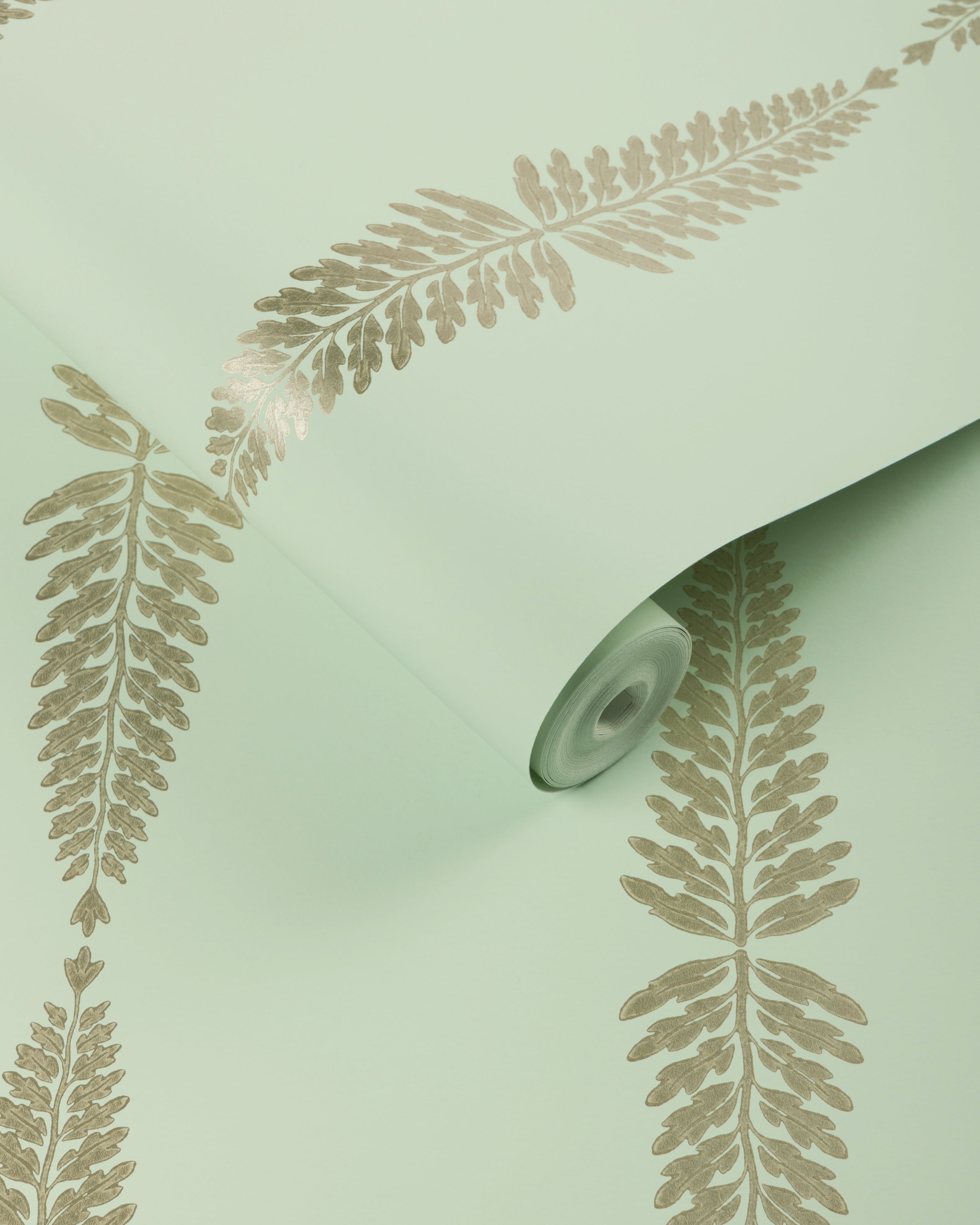 Glade Fern Wallpaper in Aqua color - pattern number P2026107.1613.0 - by Lee Jofa in the Arley collection