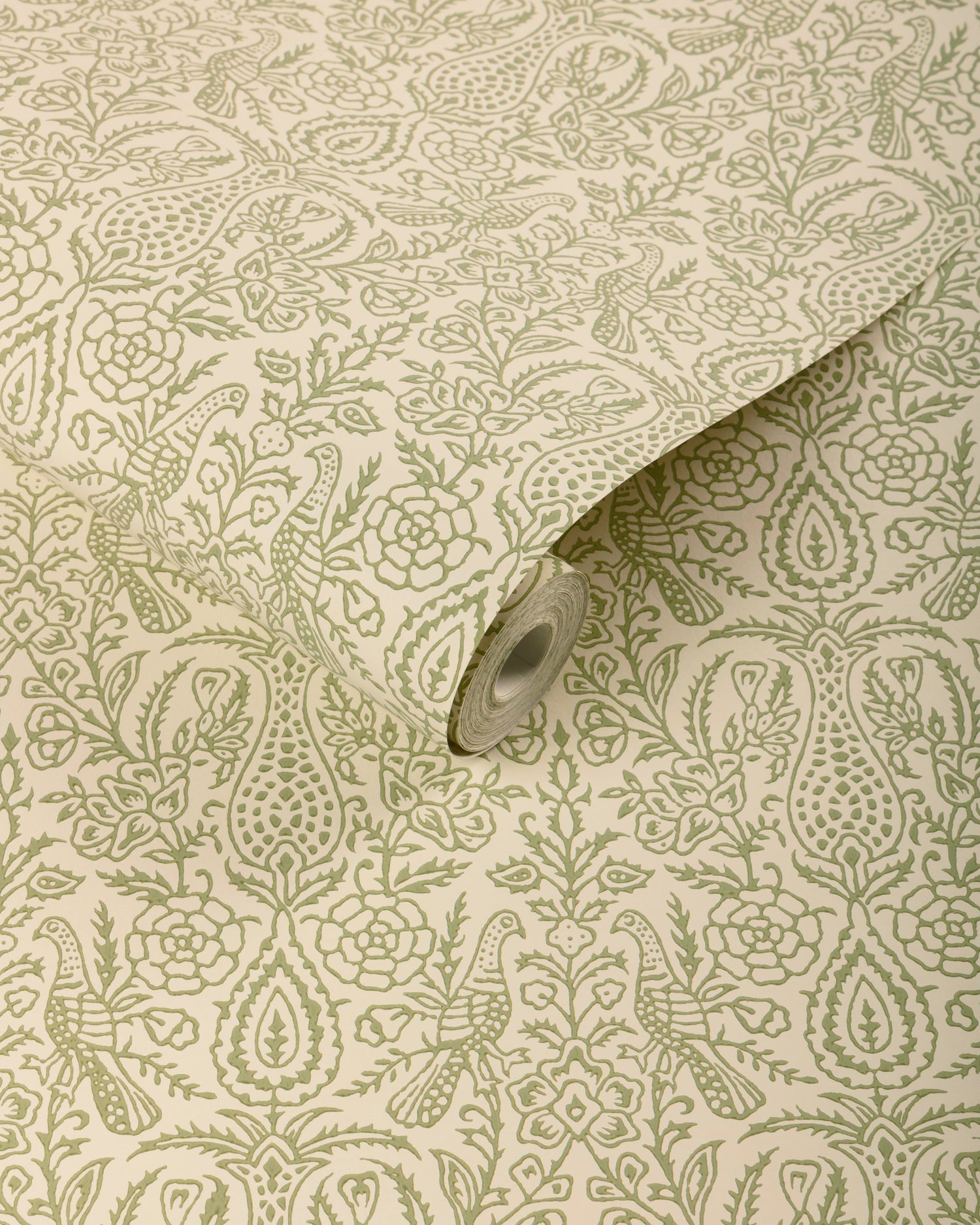 Haven Wallpaper in Leaf color - pattern number P2026110.30.0 - by Lee Jofa in the Arley collection