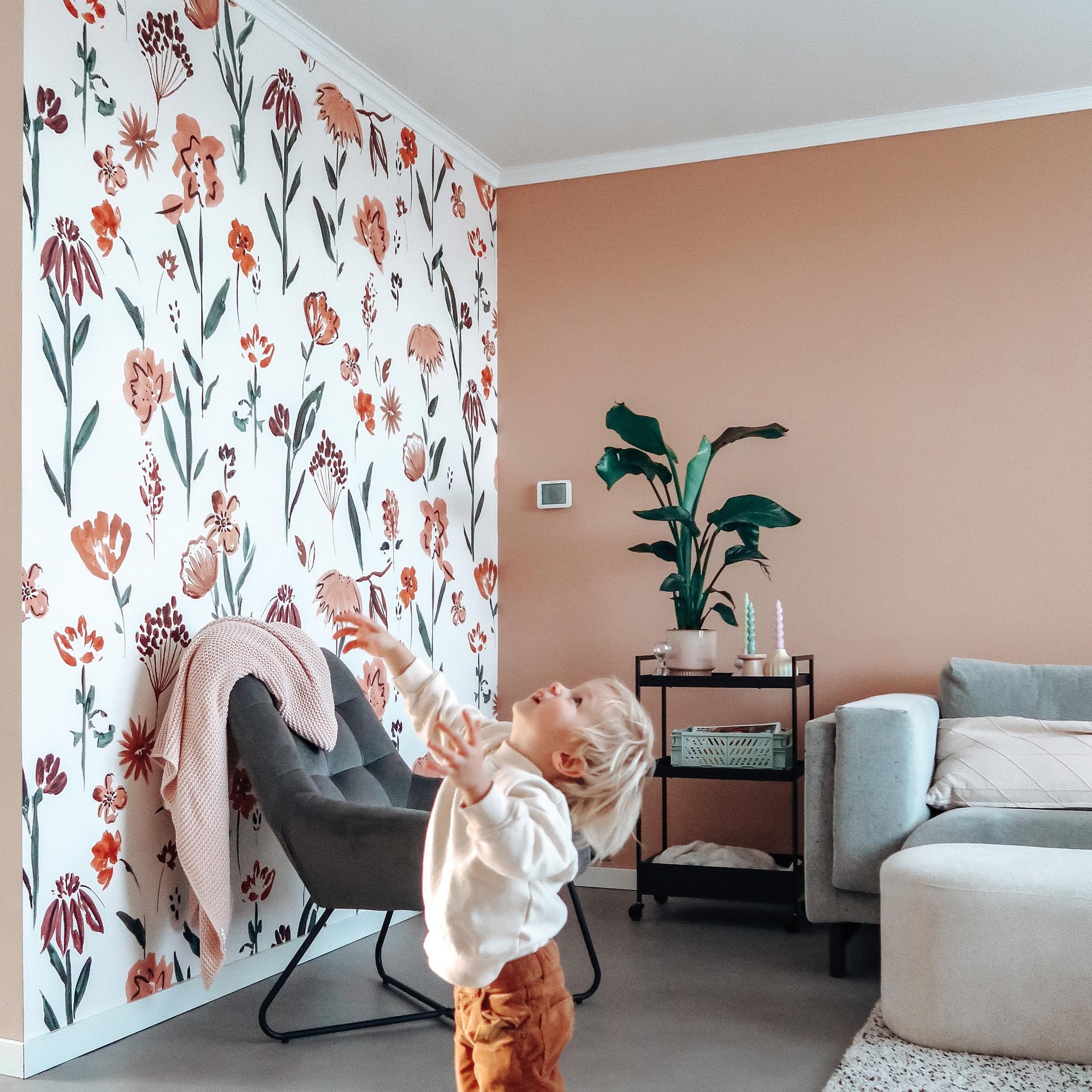 Ray of Flower 4 Panel Mural in pink color - pattern number RB266 - by Grandeco in the Day Dreamers collection