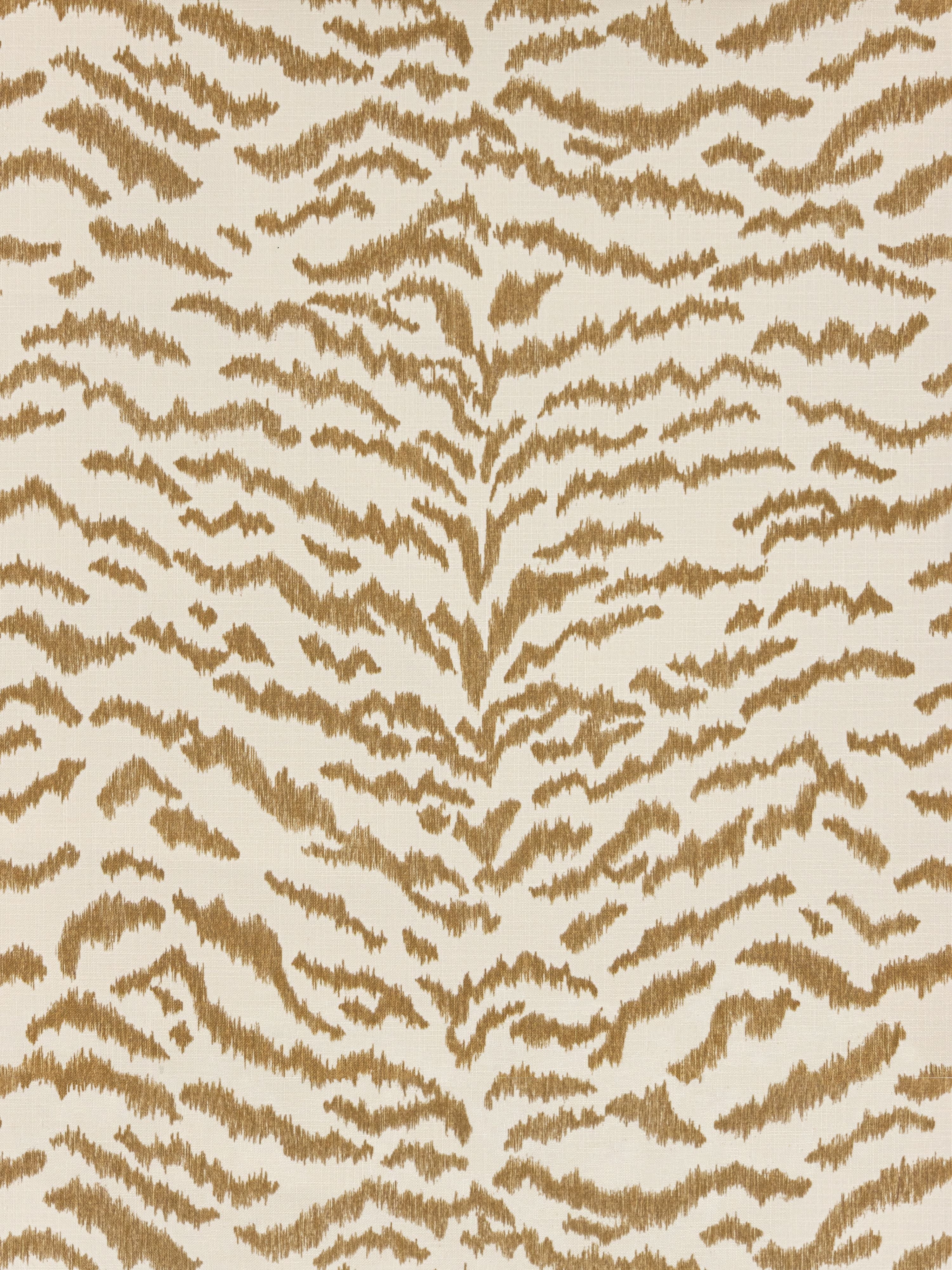 Tigress wallpaper in tiger eye color - pattern number SC 0005WP88506 - by Scalamandre in the  collection