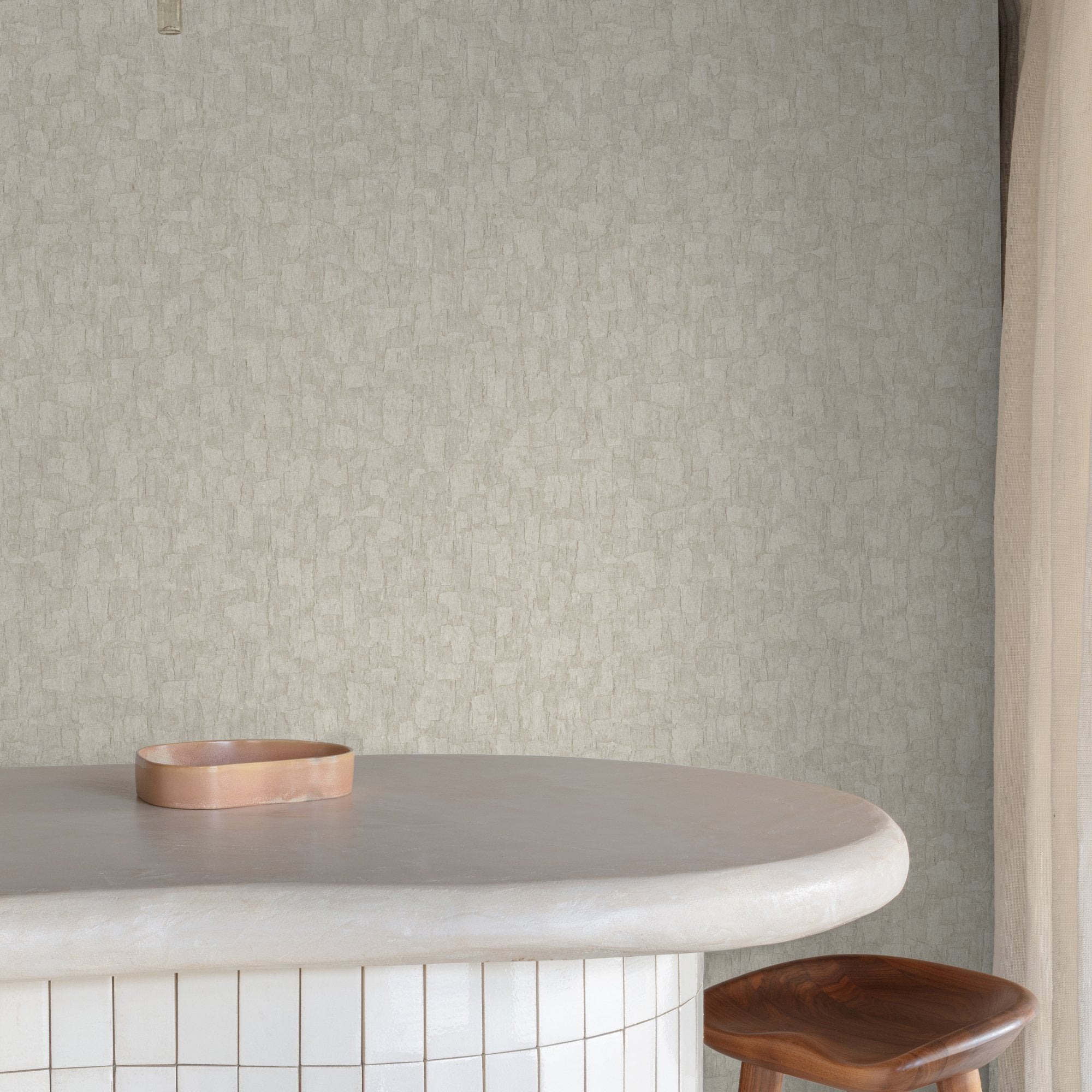 Wood plain Wallpaper in beige color - pattern number SF1001 - by Grandeco in the Surfaces collection