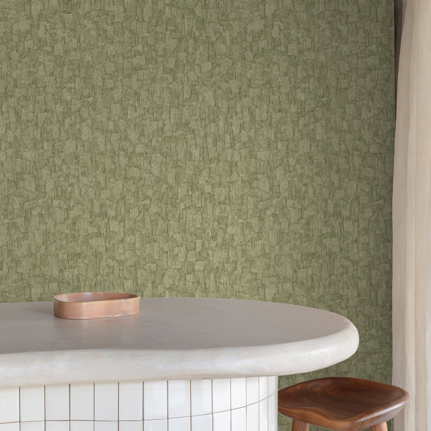 Wood plain Wallpaper in green color - pattern number SF1005 - by Grandeco in the Surfaces collection