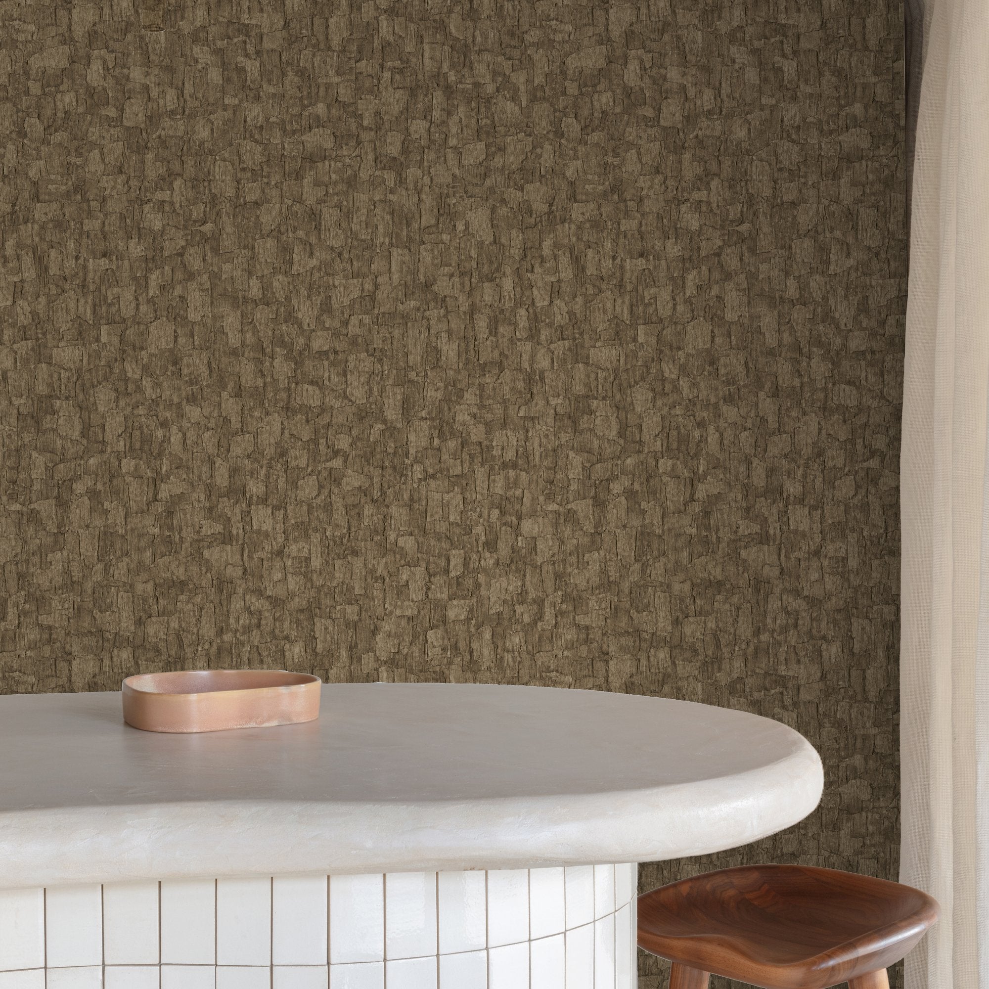 Wood plain Wallpaper in brown color - pattern number SF1009 - by Grandeco in the Surfaces collection