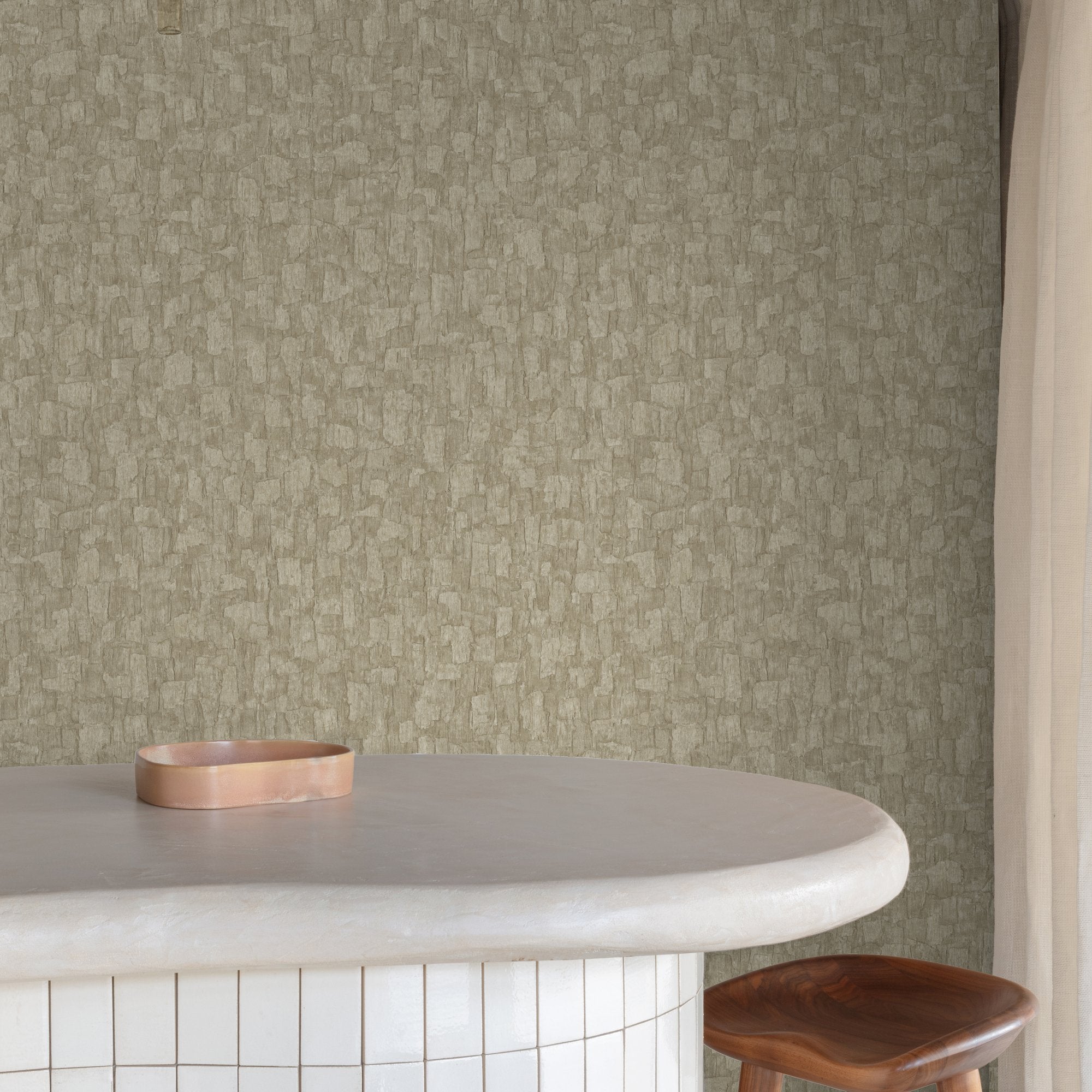 Wood plain Wallpaper in beige color - pattern number SF1013 - by Grandeco in the Surfaces collection