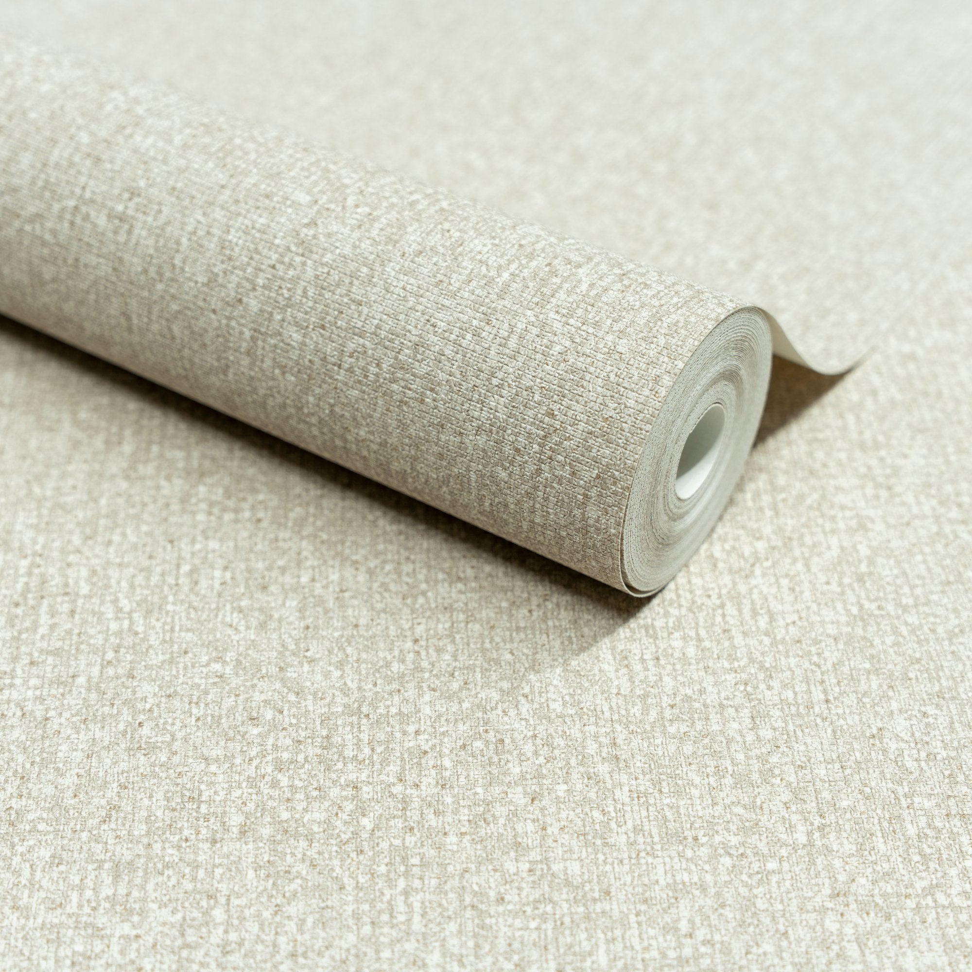 Stone plain Wallpaper in beige color - pattern number SF1103 - by Grandeco in the Surfaces collection