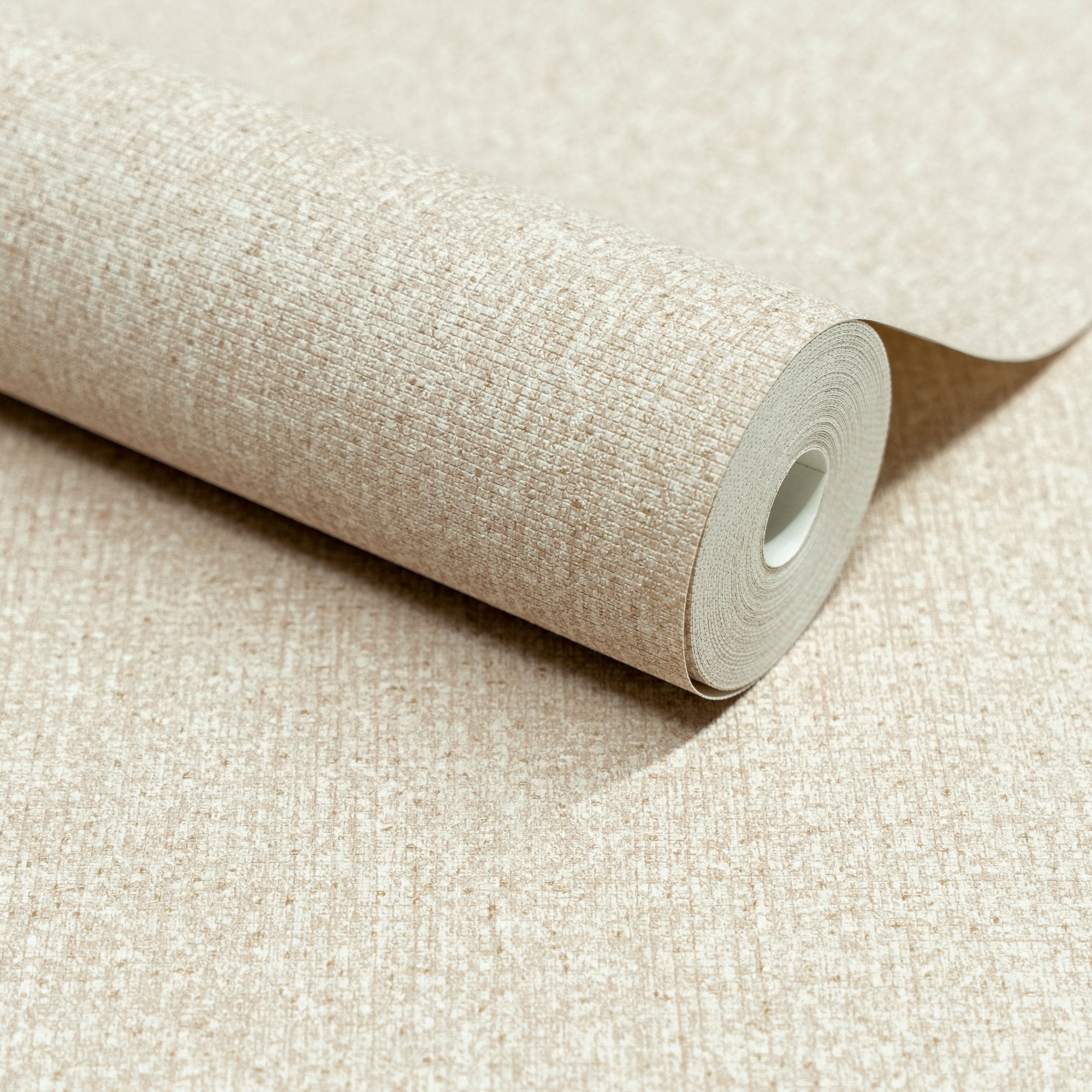 Stone plain Wallpaper in beige color - pattern number SF1113 - by Grandeco in the Surfaces collection
