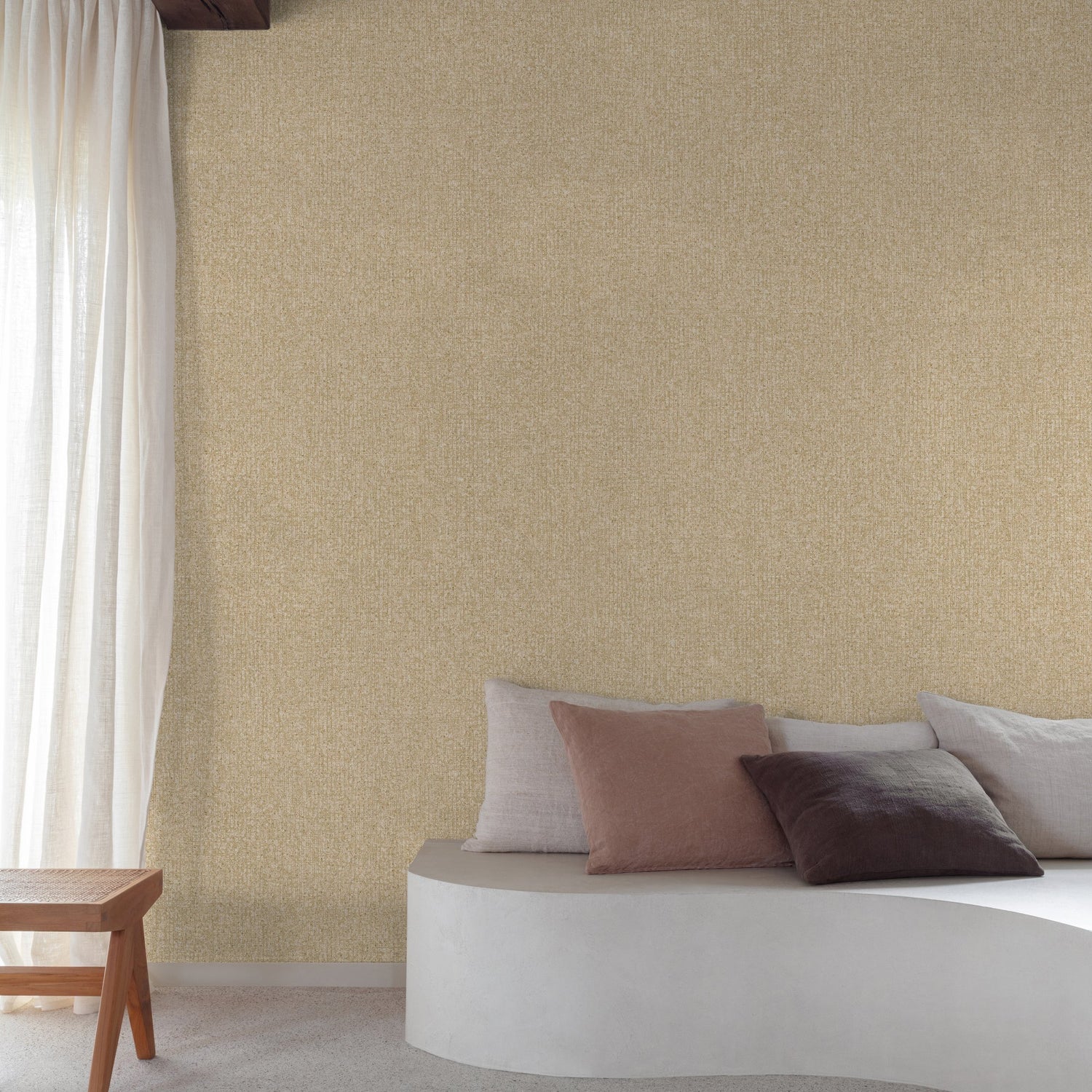 Stone plain Wallpaper in gold color - pattern number SF1117 - by Grandeco in the Surfaces collection