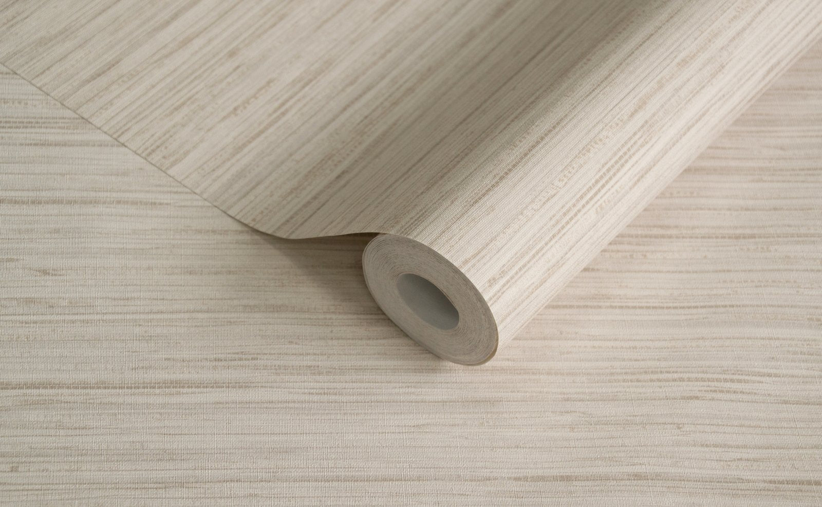 Grasscloth Natural wallpaper in beige color - pattern number SS21250 - by Galerie in the Style Sisters collection