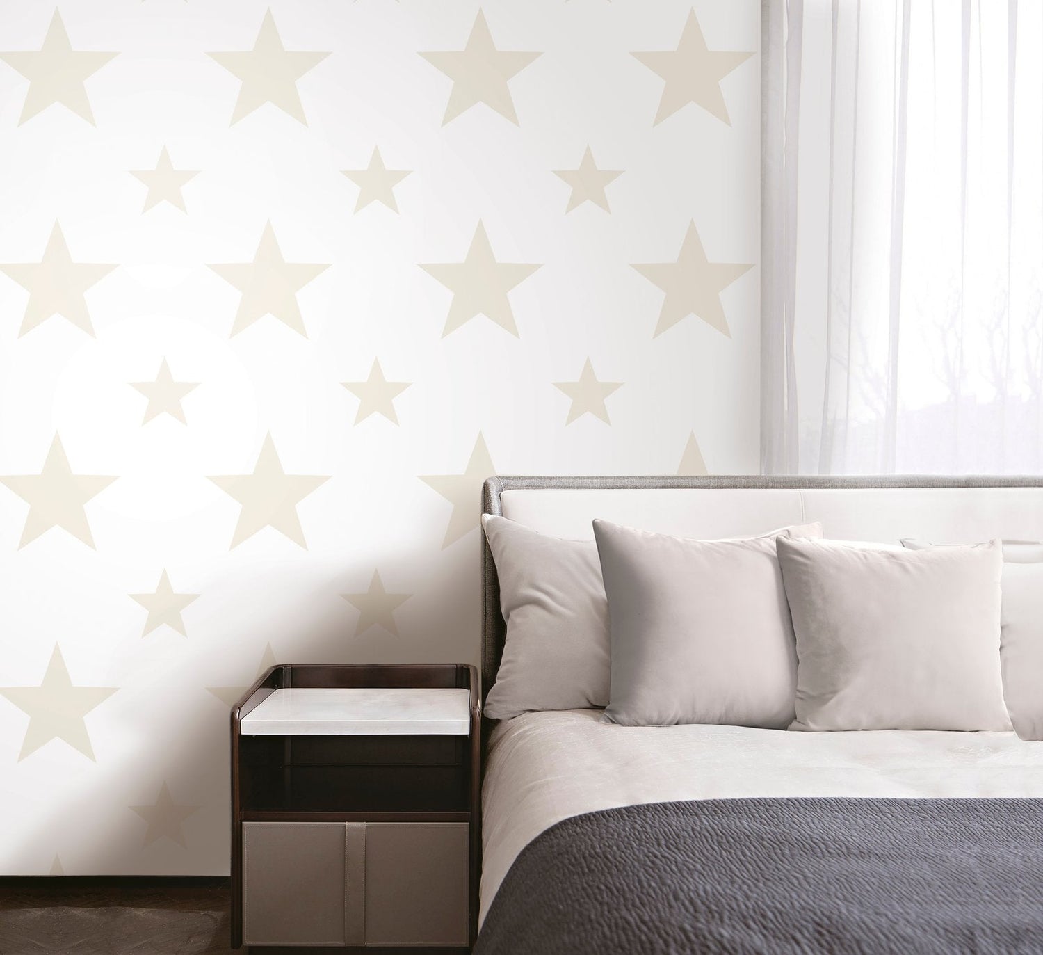 Double Star Natural wallpaper in beige color - pattern number SS21253 - by Galerie in the Style Sisters collection