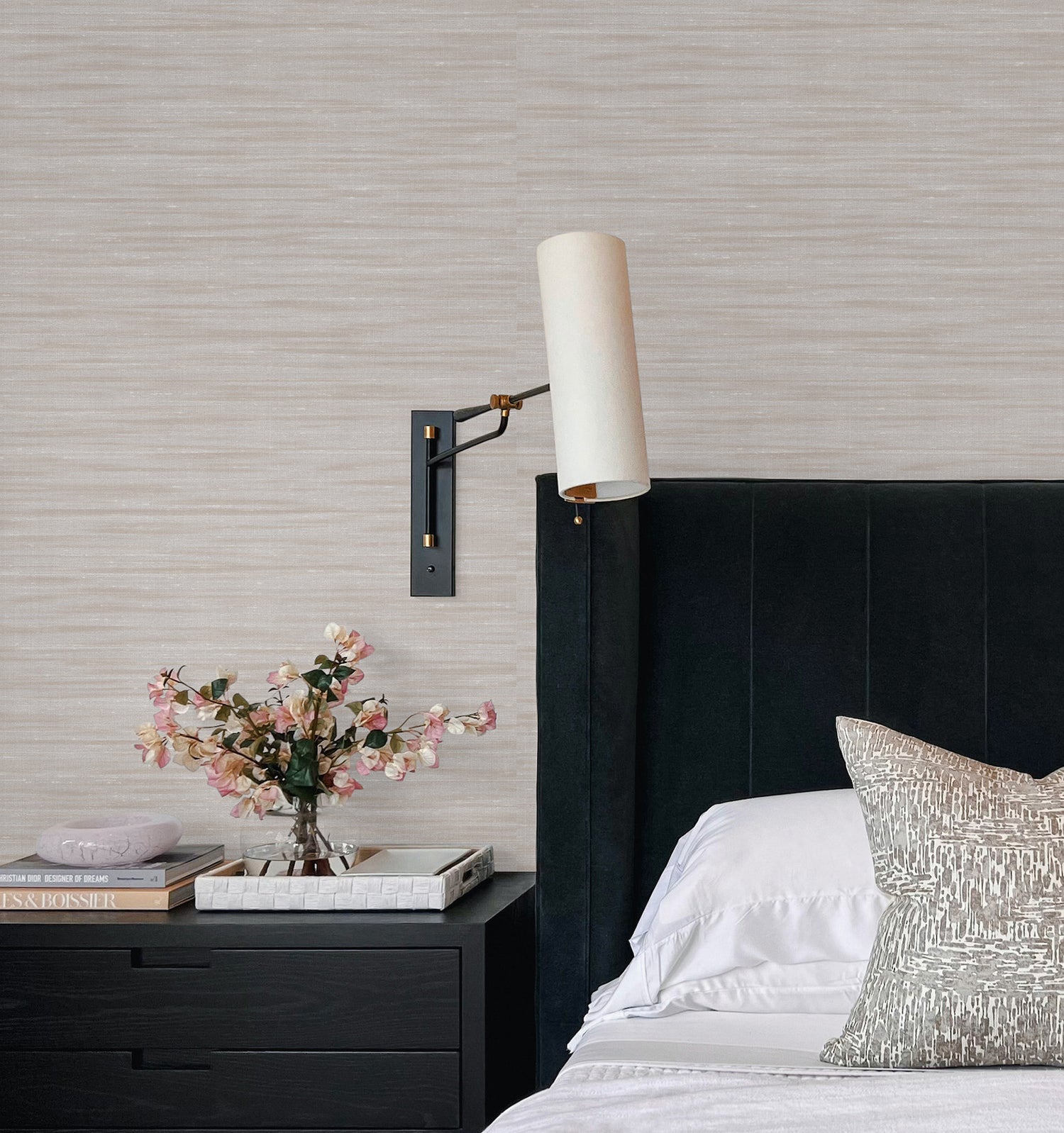 Sari Silk Wallpaper in dove color - pattern number UW1000N - by York in the Atmosphere Digest collection