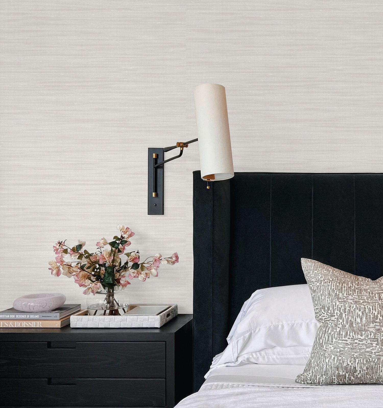 Sari Silk Wallpaper in pearl color - pattern number UW1006N - by York in the Atmosphere Digest collection