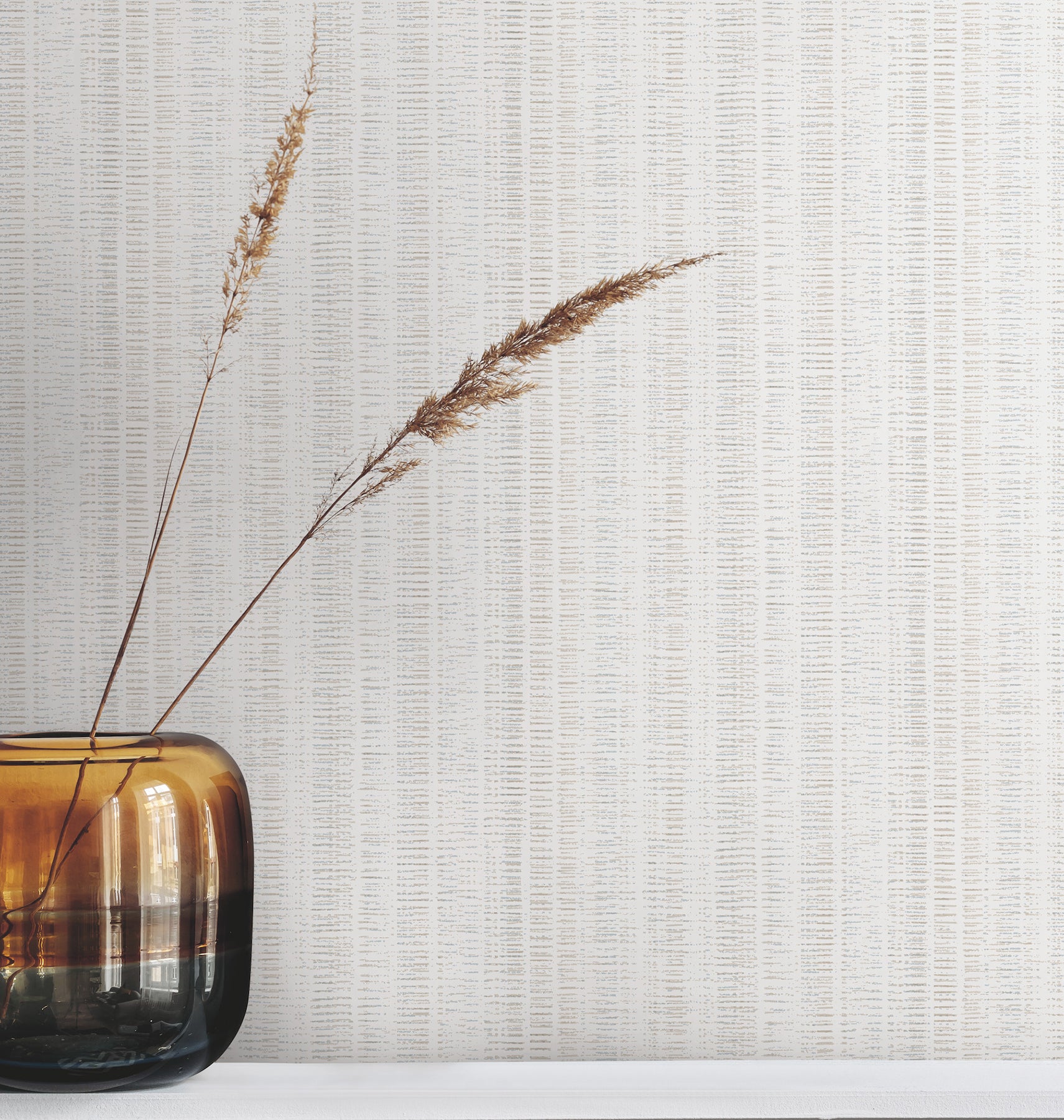 Line In The Sand Wallpaper in white color - pattern number UW1089N - by York in the Atmosphere Digest collection