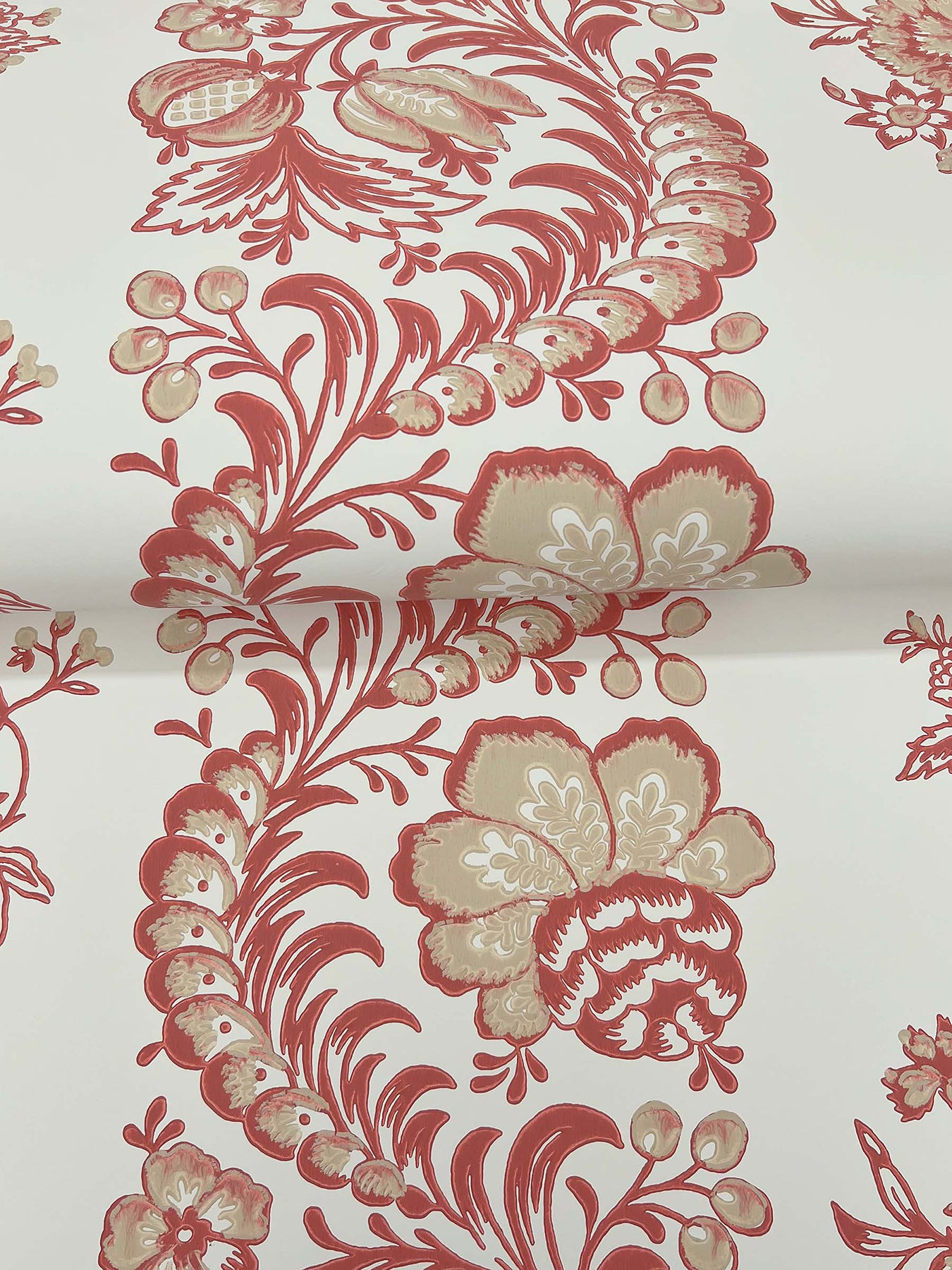 Beaumont wallpaper in ginger color - pattern number VP1304 - by Antonina Vella in the Jardin collection