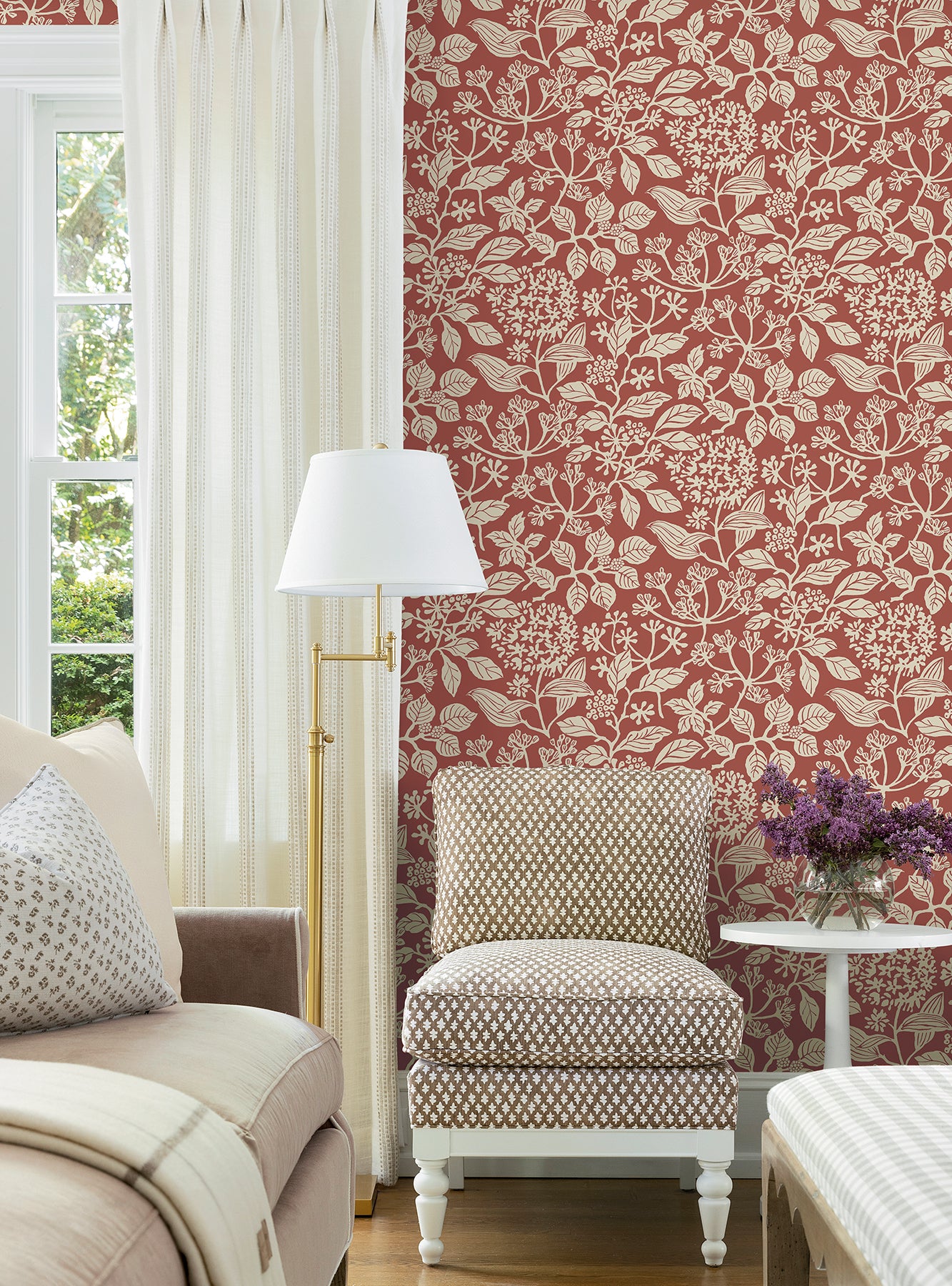 Rowen wallpaper in ginger color - pattern number VP1342 - by Antonina Vella in the Jardin collection
