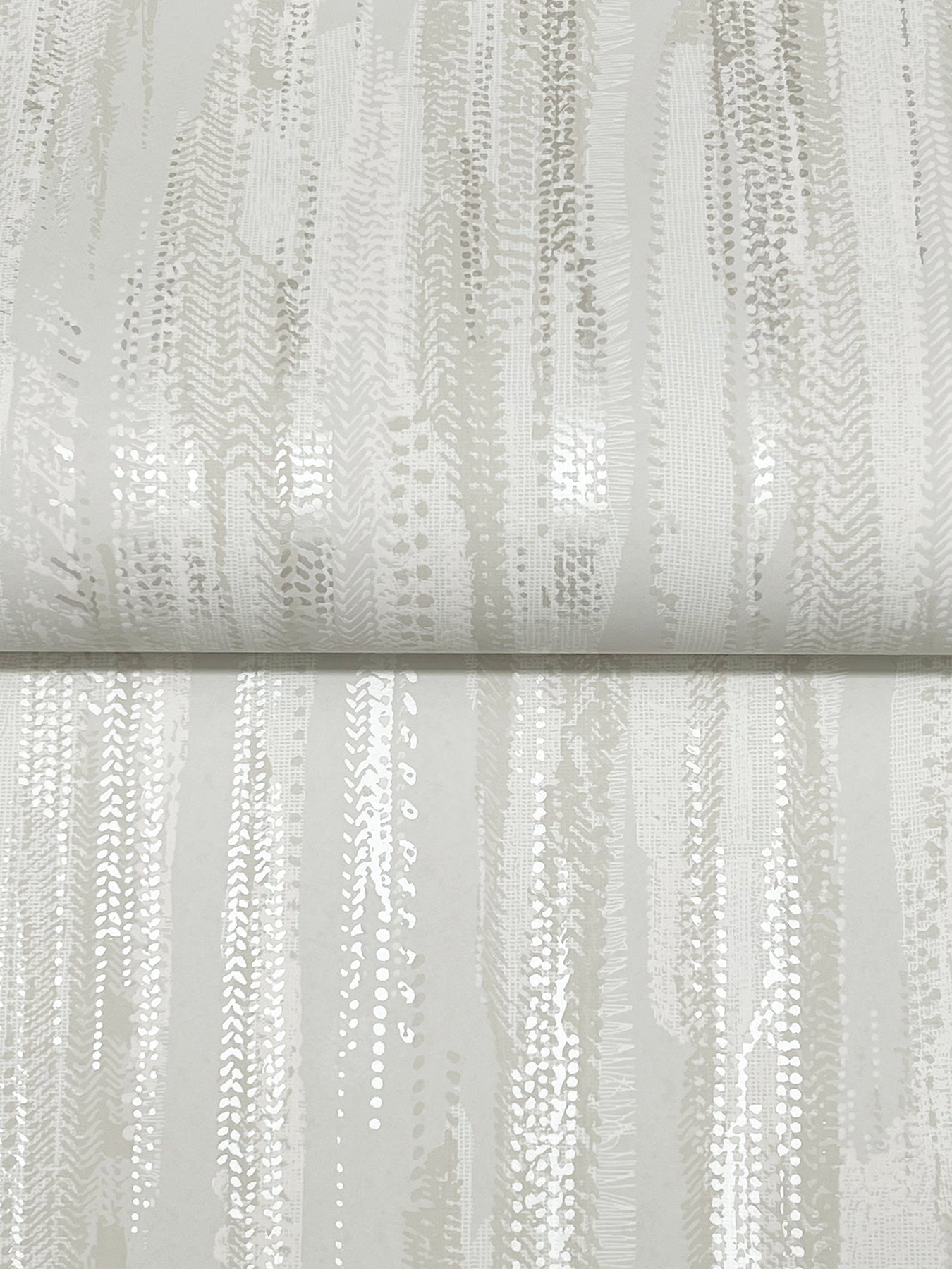 Tribeca wallpaper in dove color - pattern number VR1525 - by Ronald Redding in the Caviar collection