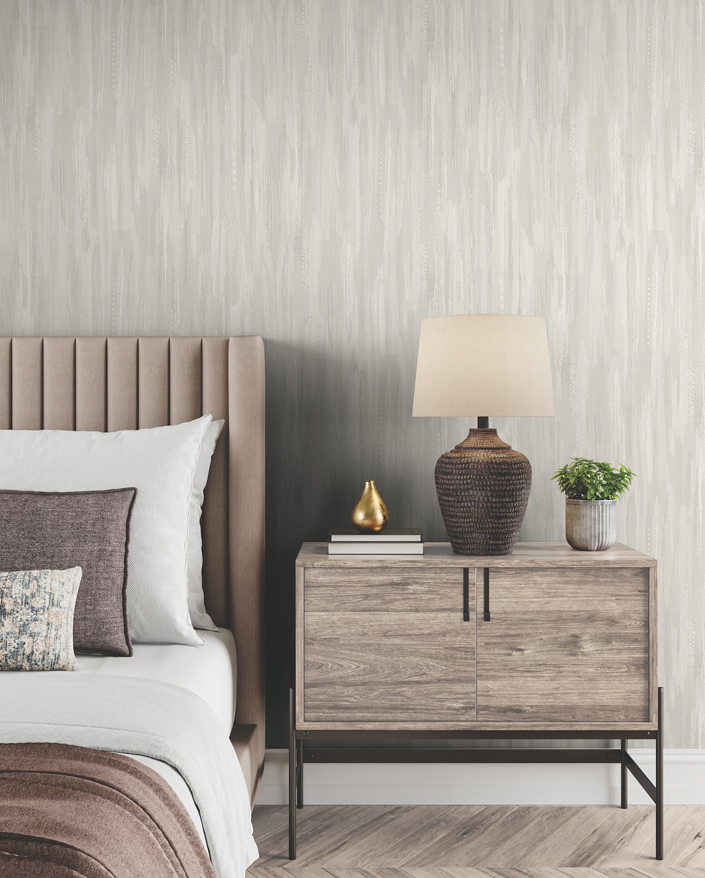 Tribeca wallpaper in dove color - pattern number VR1525 - by Ronald Redding in the Caviar collection