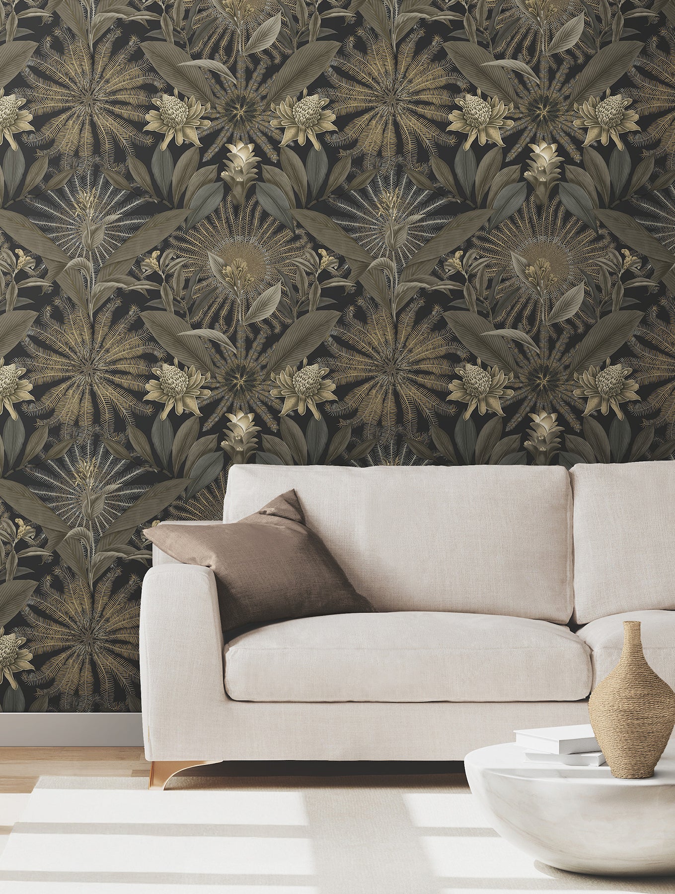 Enchanted Garden wallpaper in black color - pattern number VR1531 - by Ronald Redding in the Caviar collection