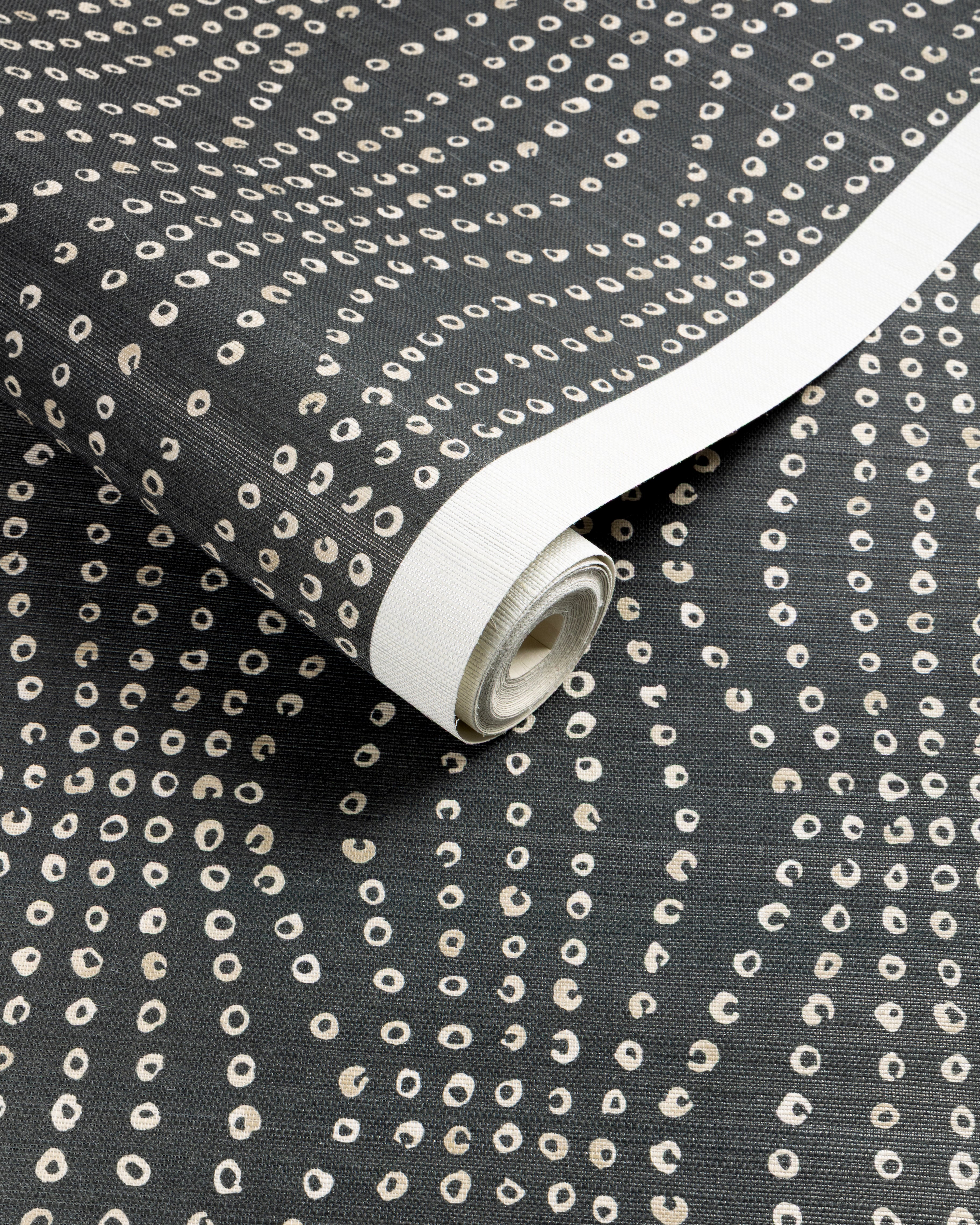 Puka Wallpaper in ebony color - pattern number W3572.21.0 - by Kravet in the Linherr Hollingsworth Artistry collection