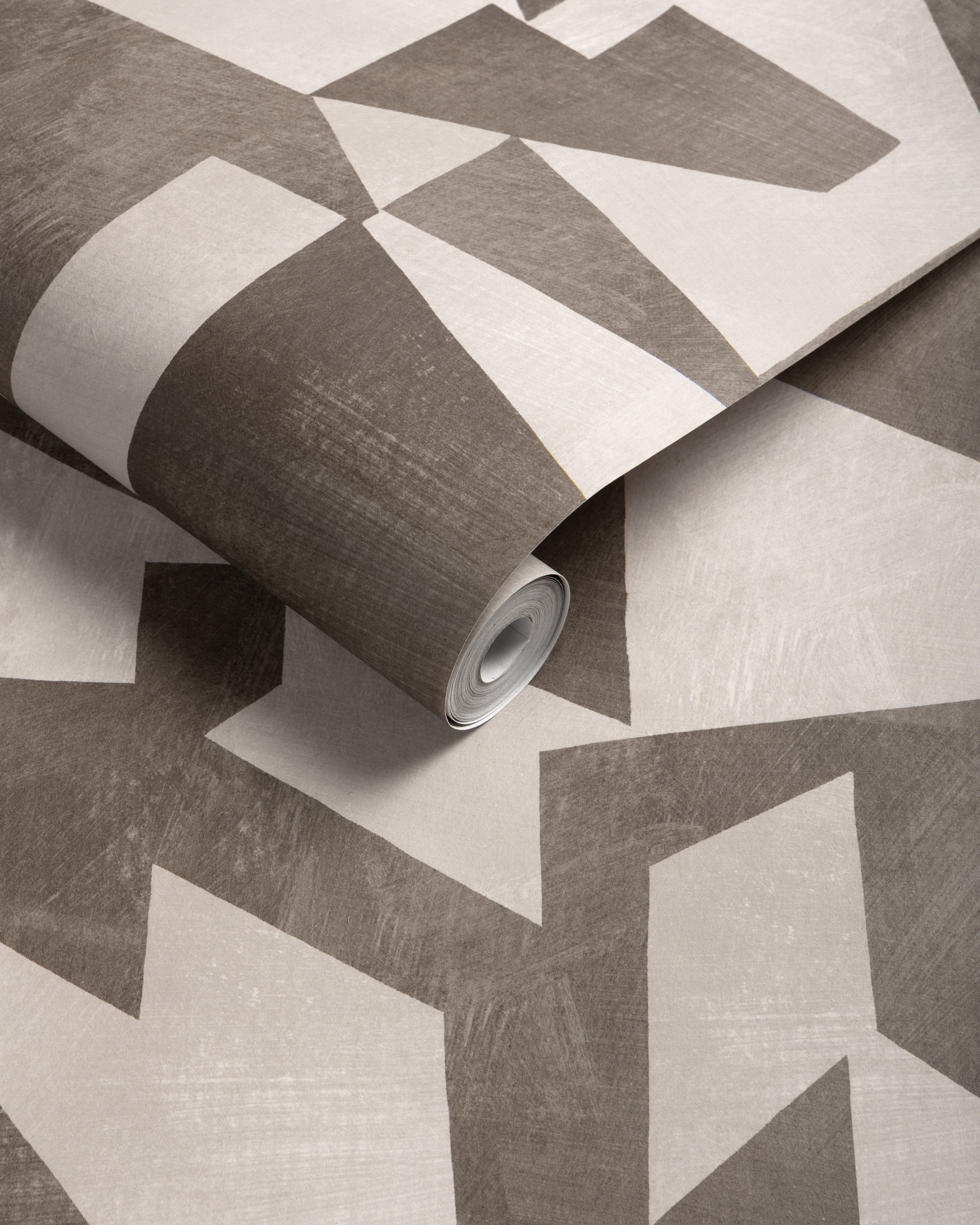Shape Shifter Wallpaper in truffle color - pattern number W4399.6106.0 - by Kravet in the Linherr Hollingsworth Artistry collection