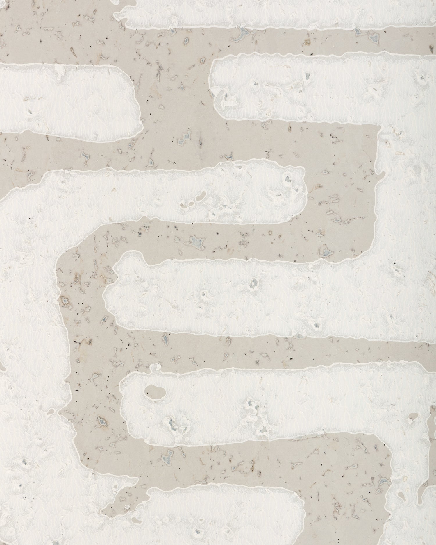 Oui Bloc Due Wallpaper in mist color - pattern number W4403.1101.0 - by Kravet in the Linherr Hollingsworth Artistry collection