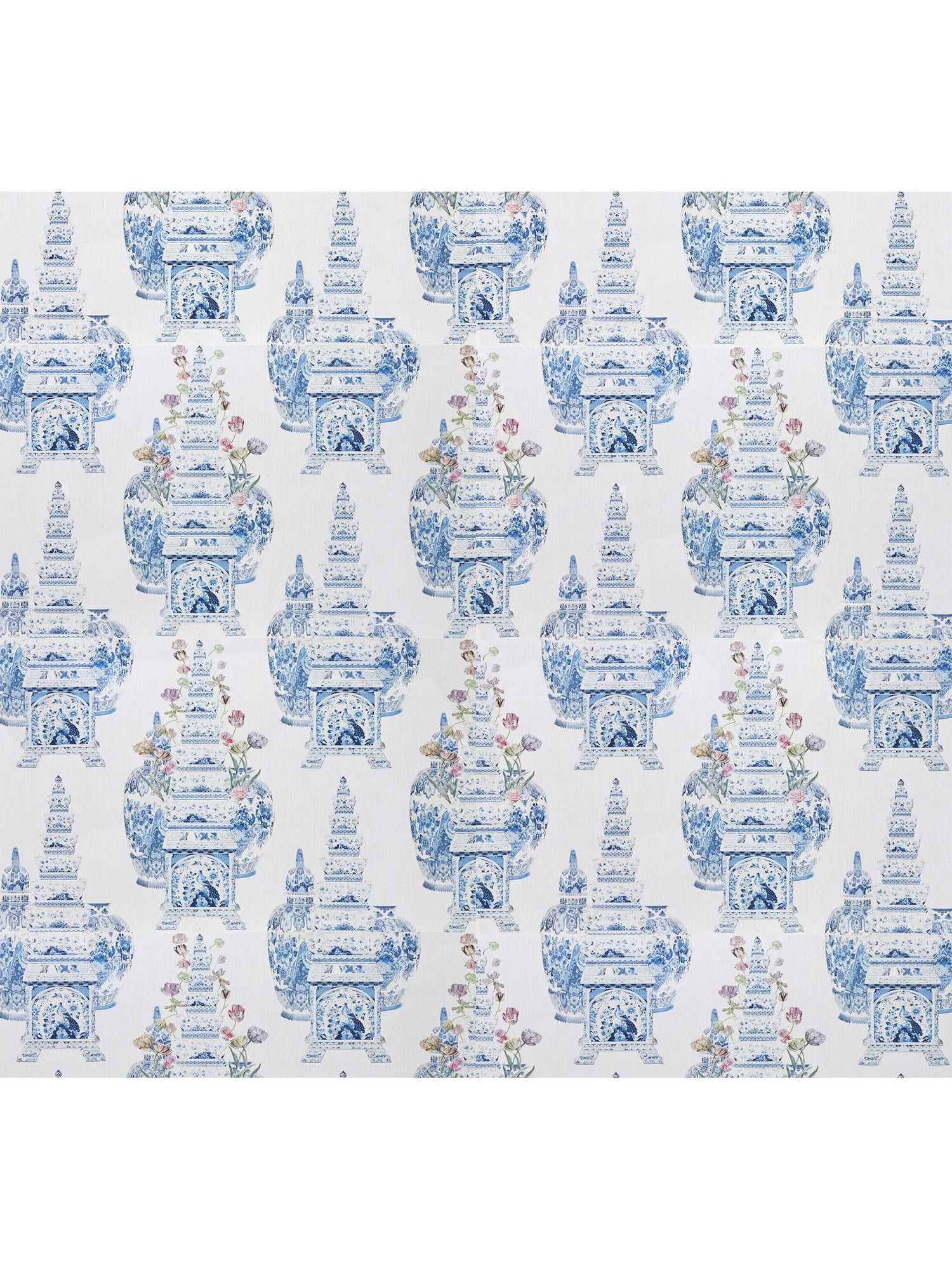 Masterpieces Tulip fabric in white color - pattern number WNM 0001MSTP - by Scalamandre in the  collection