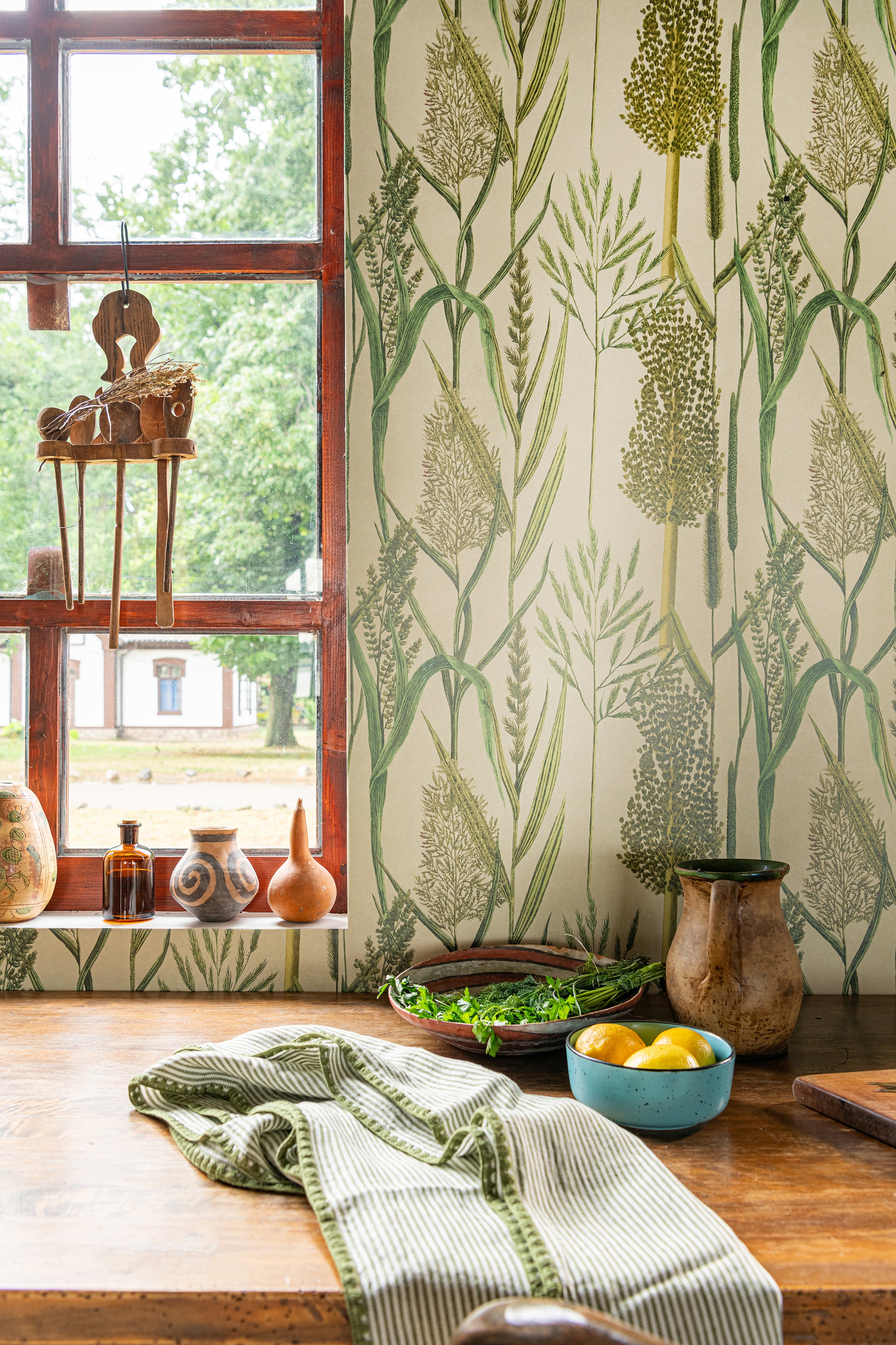 Riverside Flora wallpaper in taupe color - pattern number WP30164 - by Mind the Gap in the The Wetlands collection